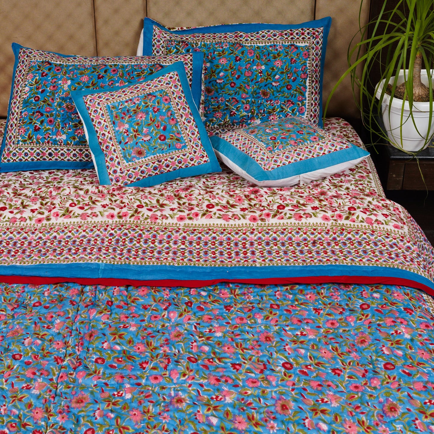 Blue Floral Kashyab Quilt Bedding Set’s