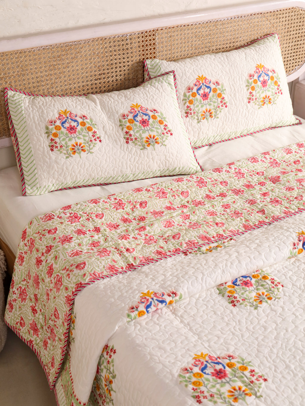 MULTI COLOUR MUGHAL BUTTA HAND BLOCK PRINT QUILTED BEDCOVER /COMFORTER