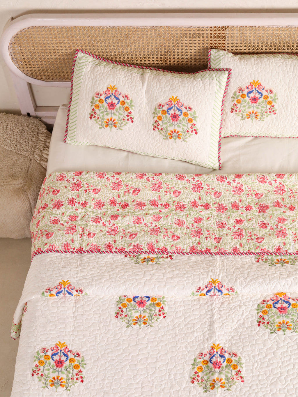 MULTI COLOUR MUGHAL BUTTA HAND BLOCK PRINT QUILTED BEDCOVER /COMFORTER