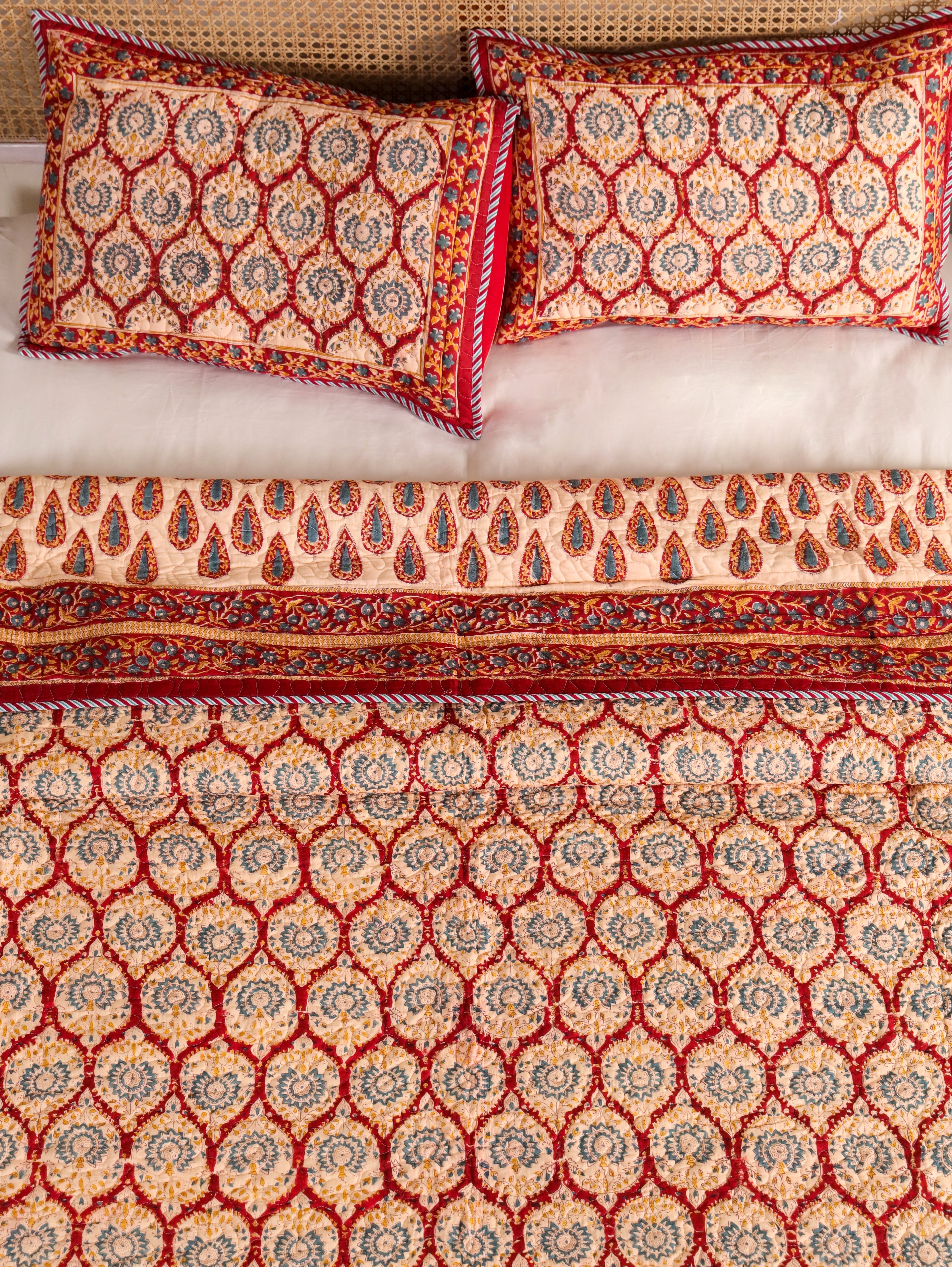 RED RUSTIC RUBY HAND BLOCK PRINT QUILTED BEDCOVER /COMFORTER