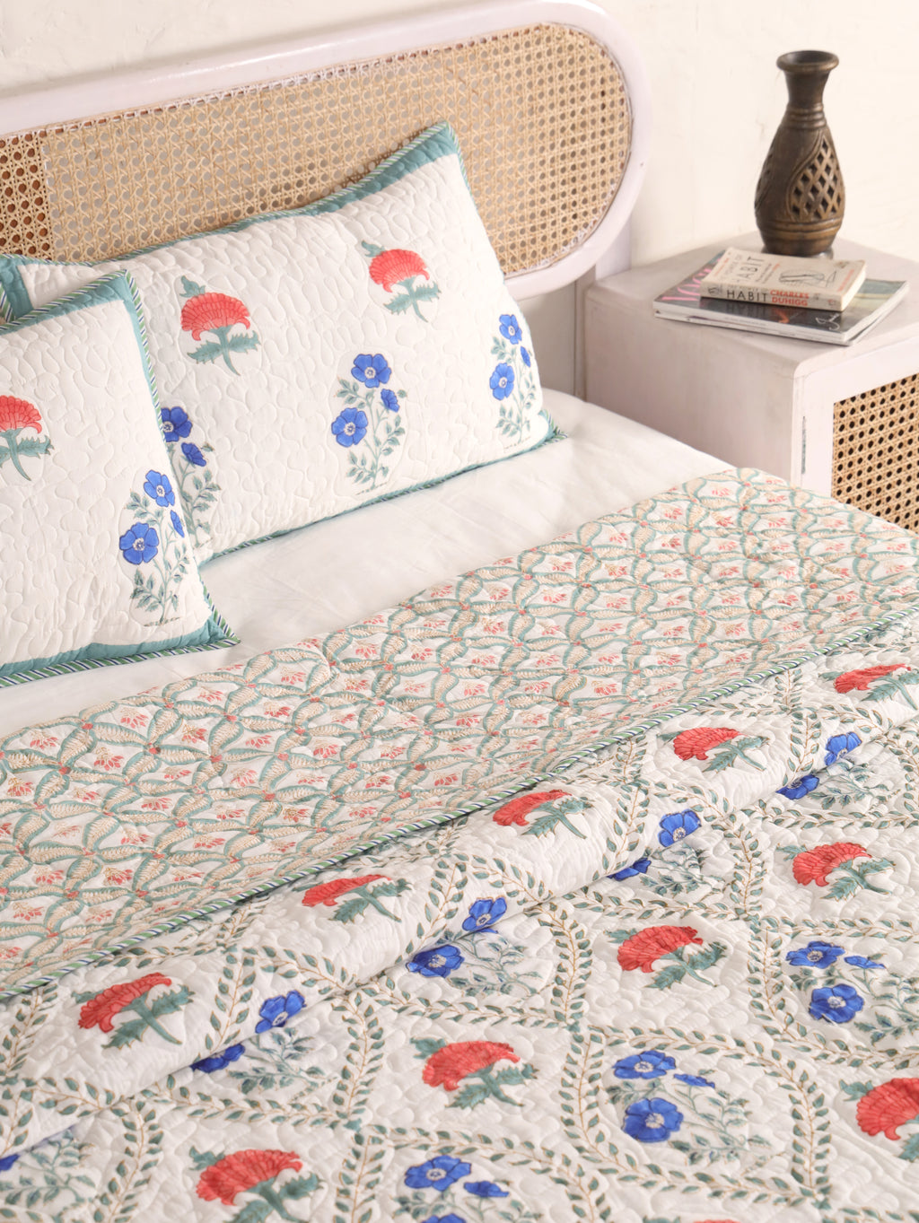 MUGHAL PHOOLKARI JAAL HAND BLOCK PRINT QUILTED BEDCOVER /COMFORTER