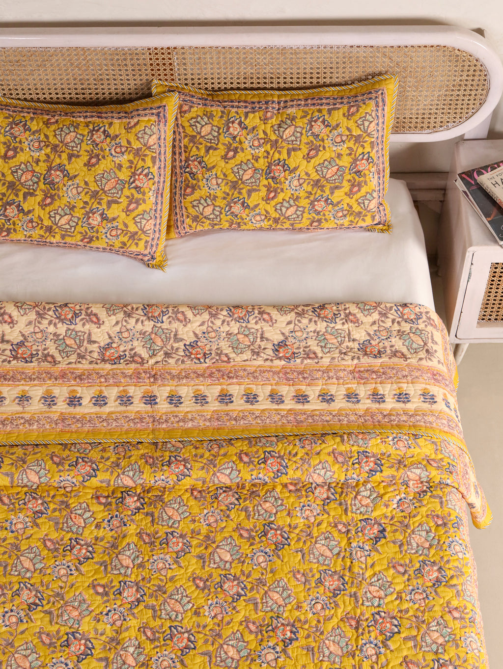 ROYAL GOLDEN GLORY HAND BLOCK PRINT QUILTED BEDCOVER /COMFORTER