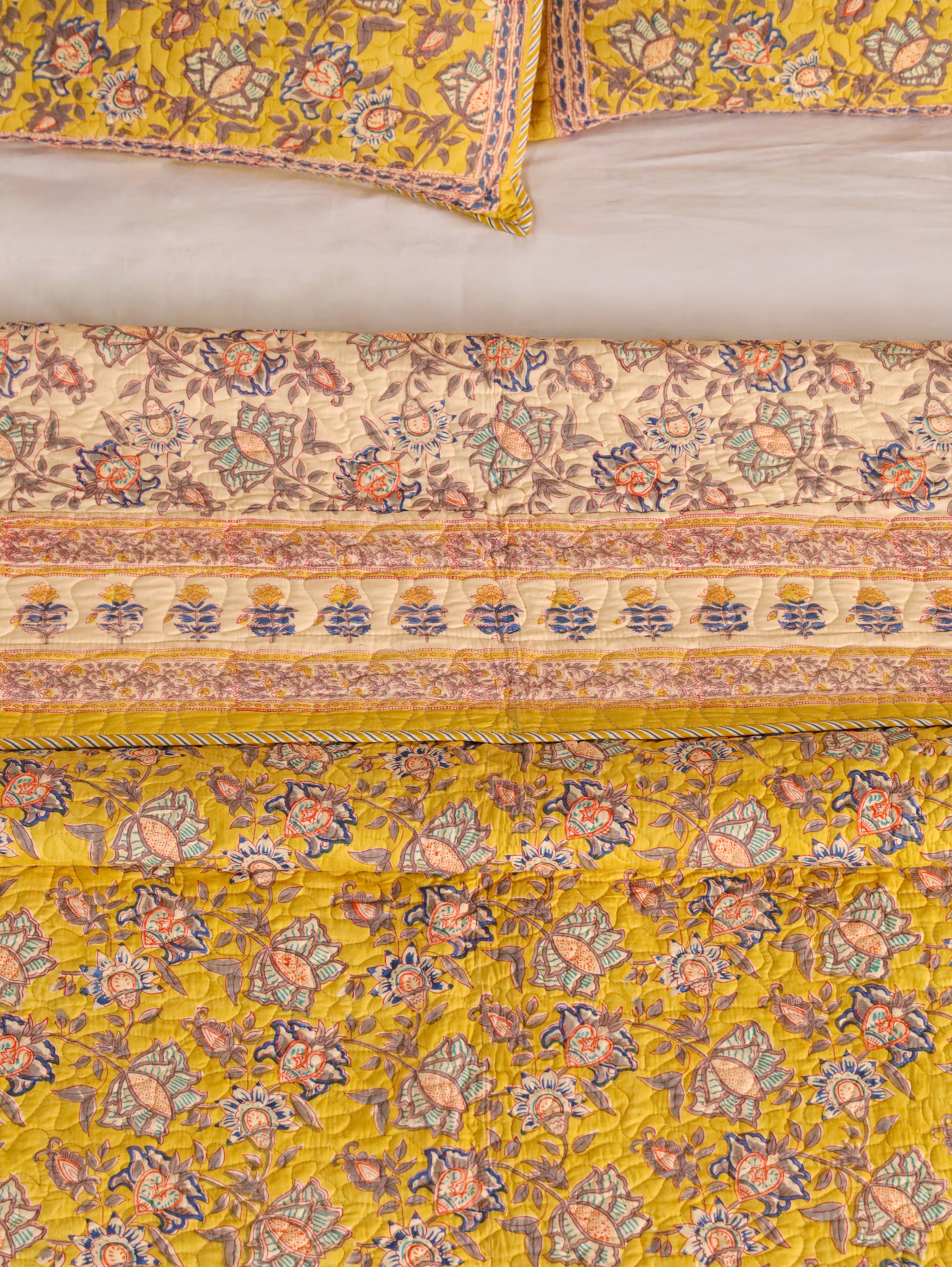 ROYAL GOLDEN GLORY HAND BLOCK PRINT QUILTED BEDCOVER /COMFORTER