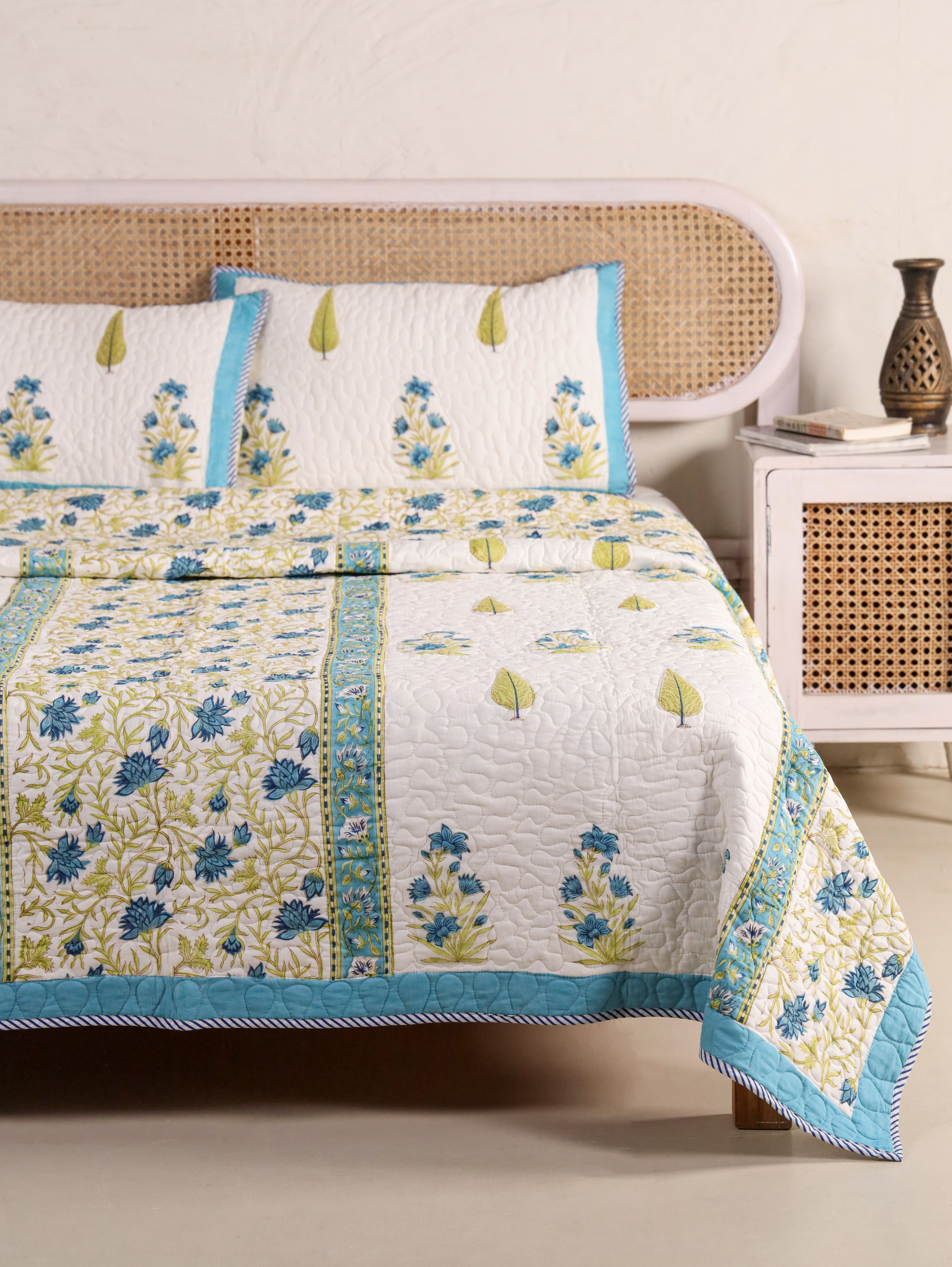 MUGHAL MEHRAB GARDEN HAND BLOCK PRINT QUILTED BEDCOVER /COMFORTER