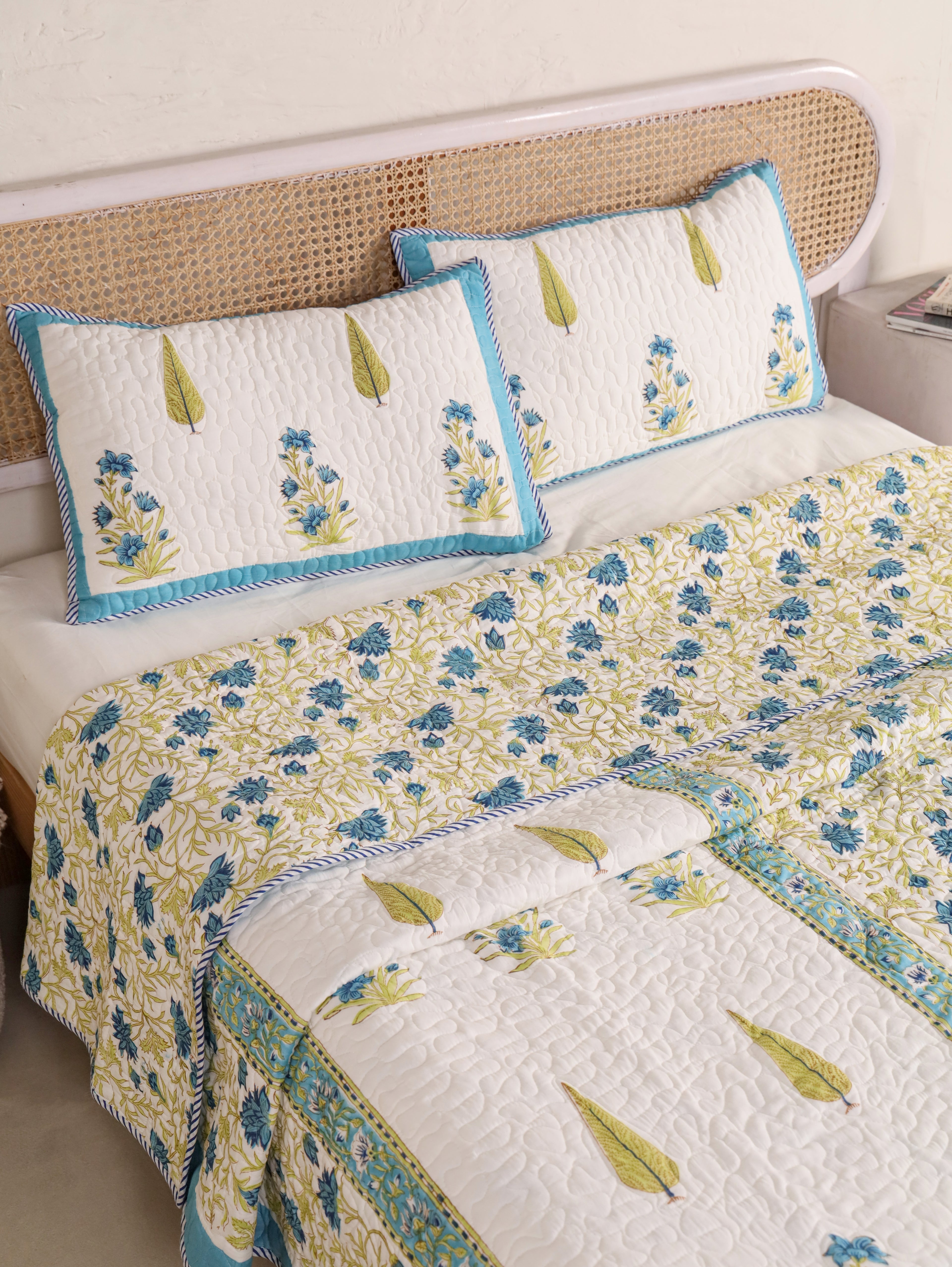 MUGHAL MEHRAB GARDEN HAND BLOCK PRINT QUILTED BEDCOVER /COMFORTER