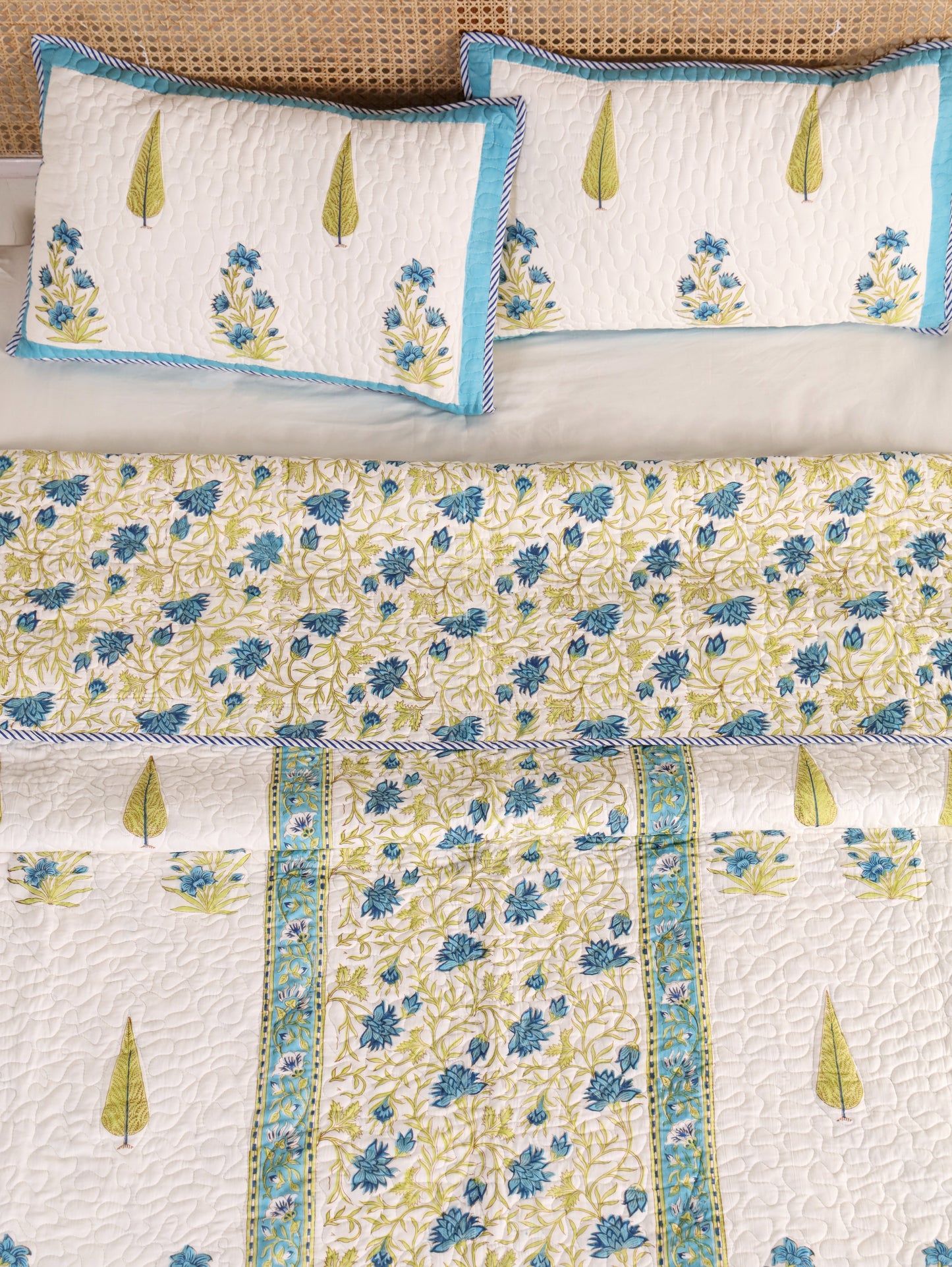 Jaipuri Hand Block Quilted Bedcover Set (with Pillow Covers)