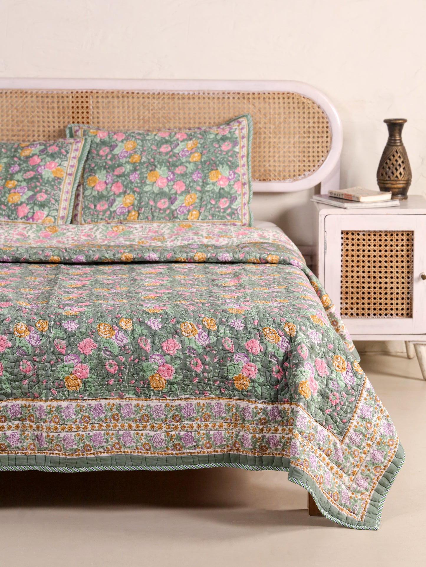 Jaipuri Hand Block Quilted Bedcover Set (with Pillow Covers)