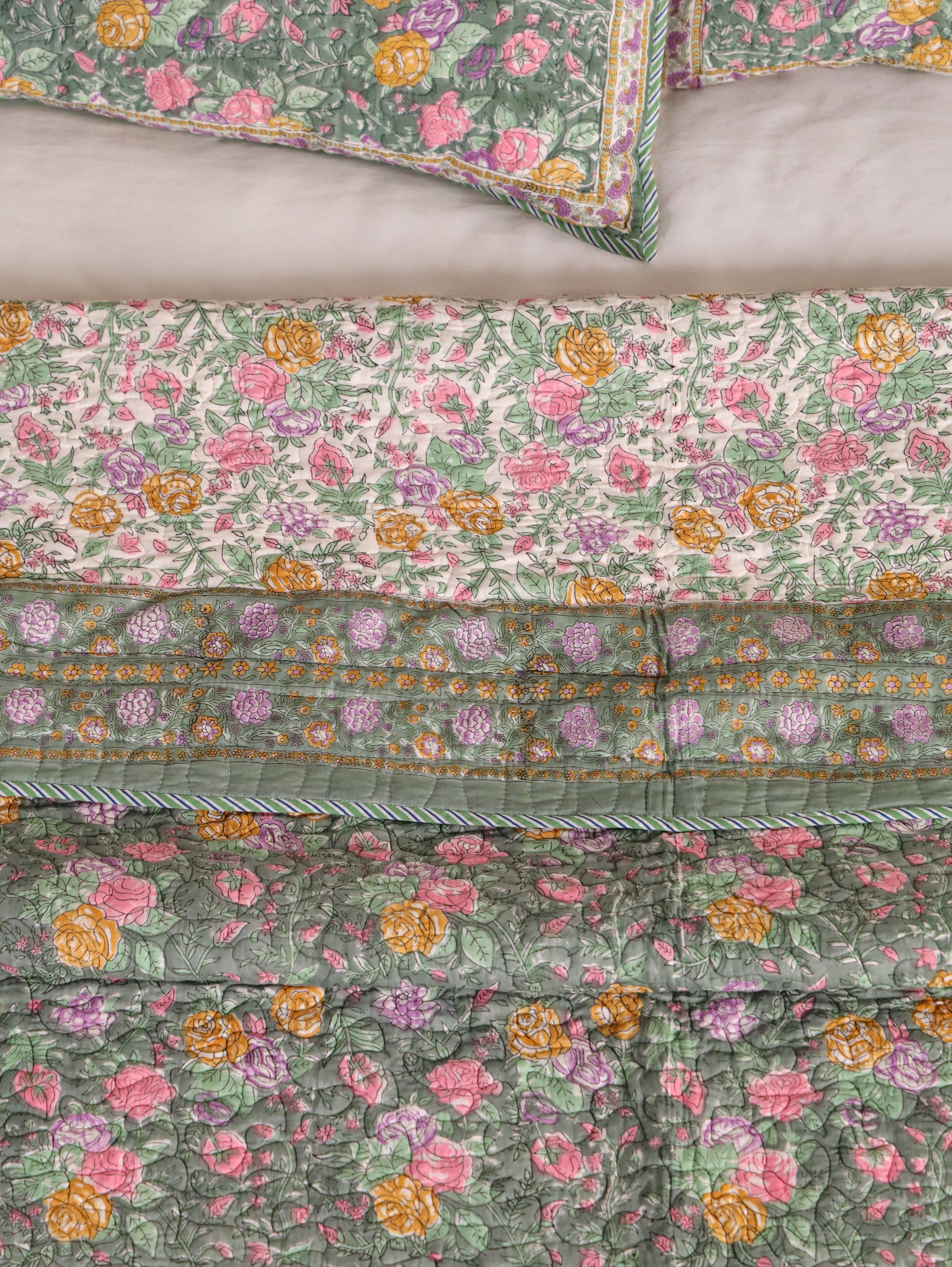 Jaipuri Hand Block Quilted Bedcover Set (with Pillow Covers)