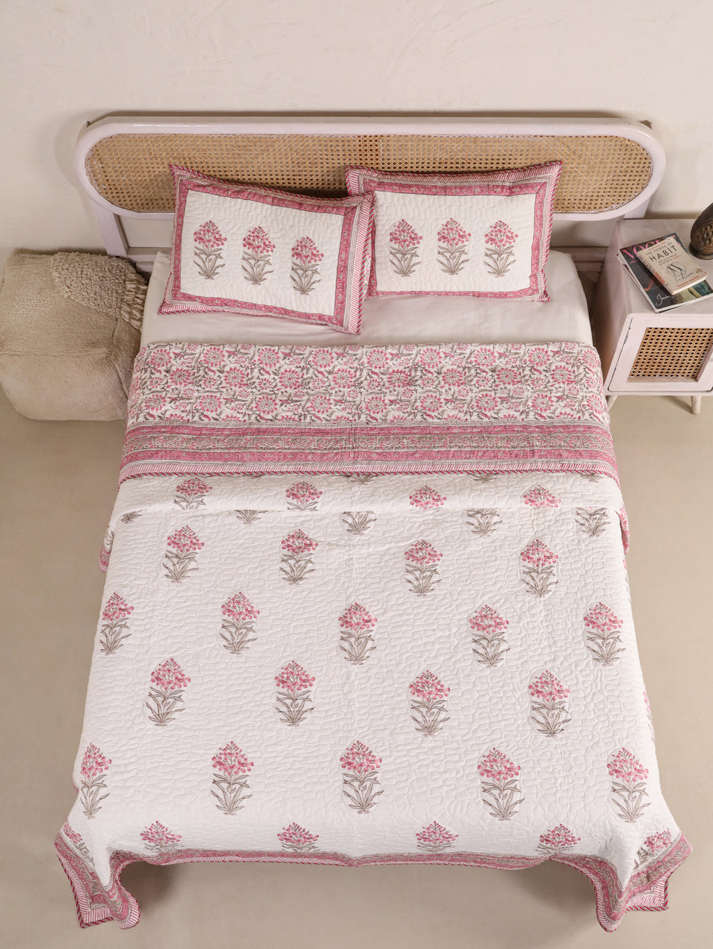 ORCHID PINK MUGHAL BUTTA HAND BLOCK PRINT QUILTED BEDCOVER /COMFORTER