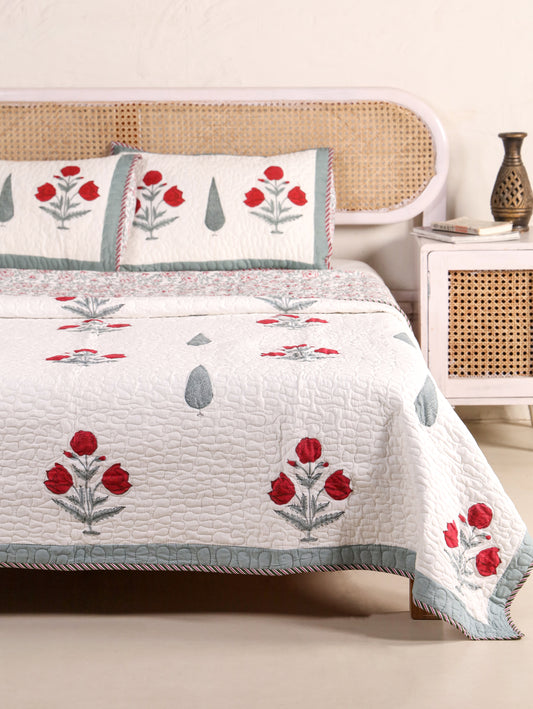 Jaipuri Hand Block Quilted Bedcover Set (with Pillow Covers)