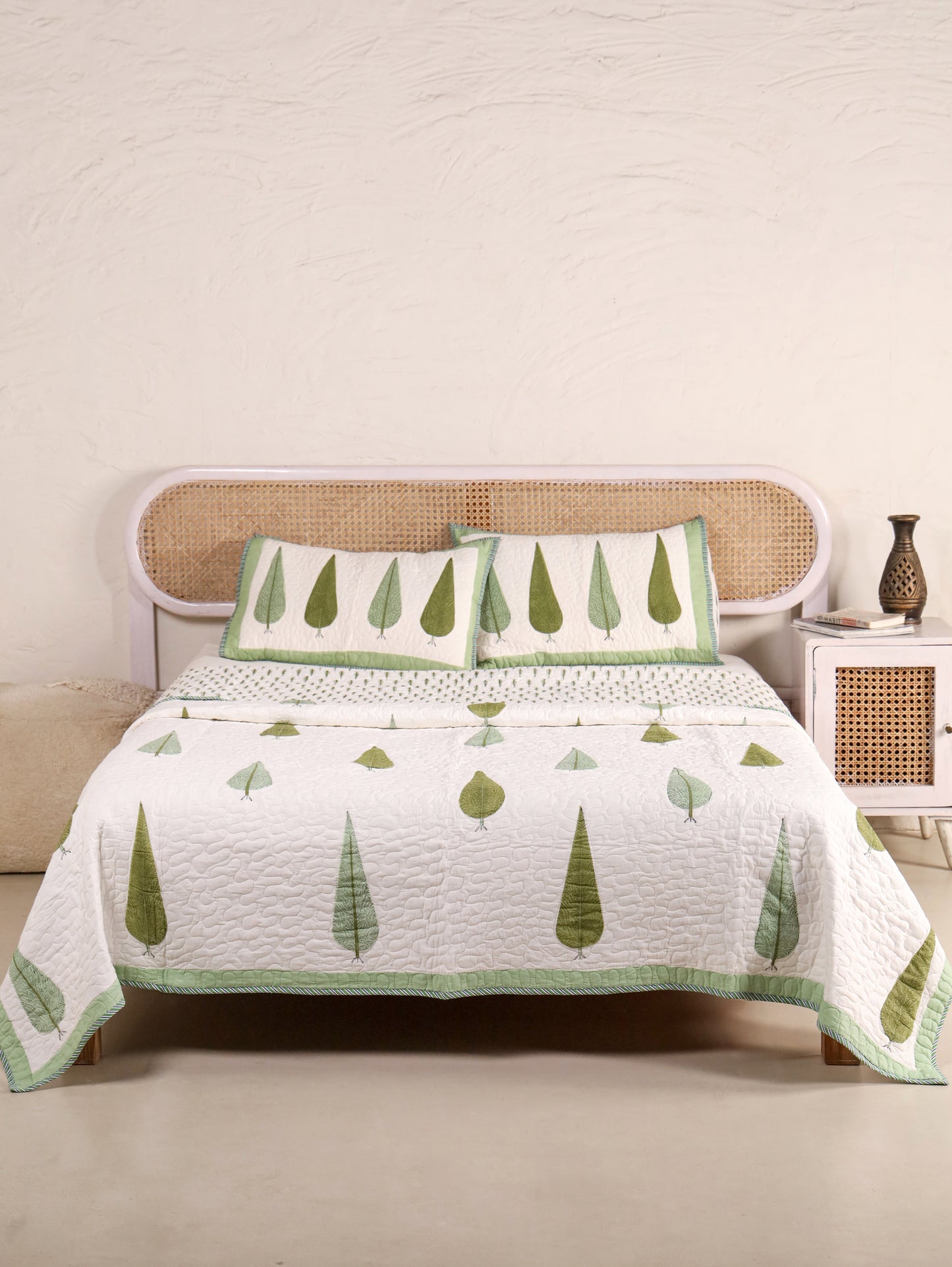 Jaipuri Hand Block Quilted Bedcover Set (with Pillow Covers)