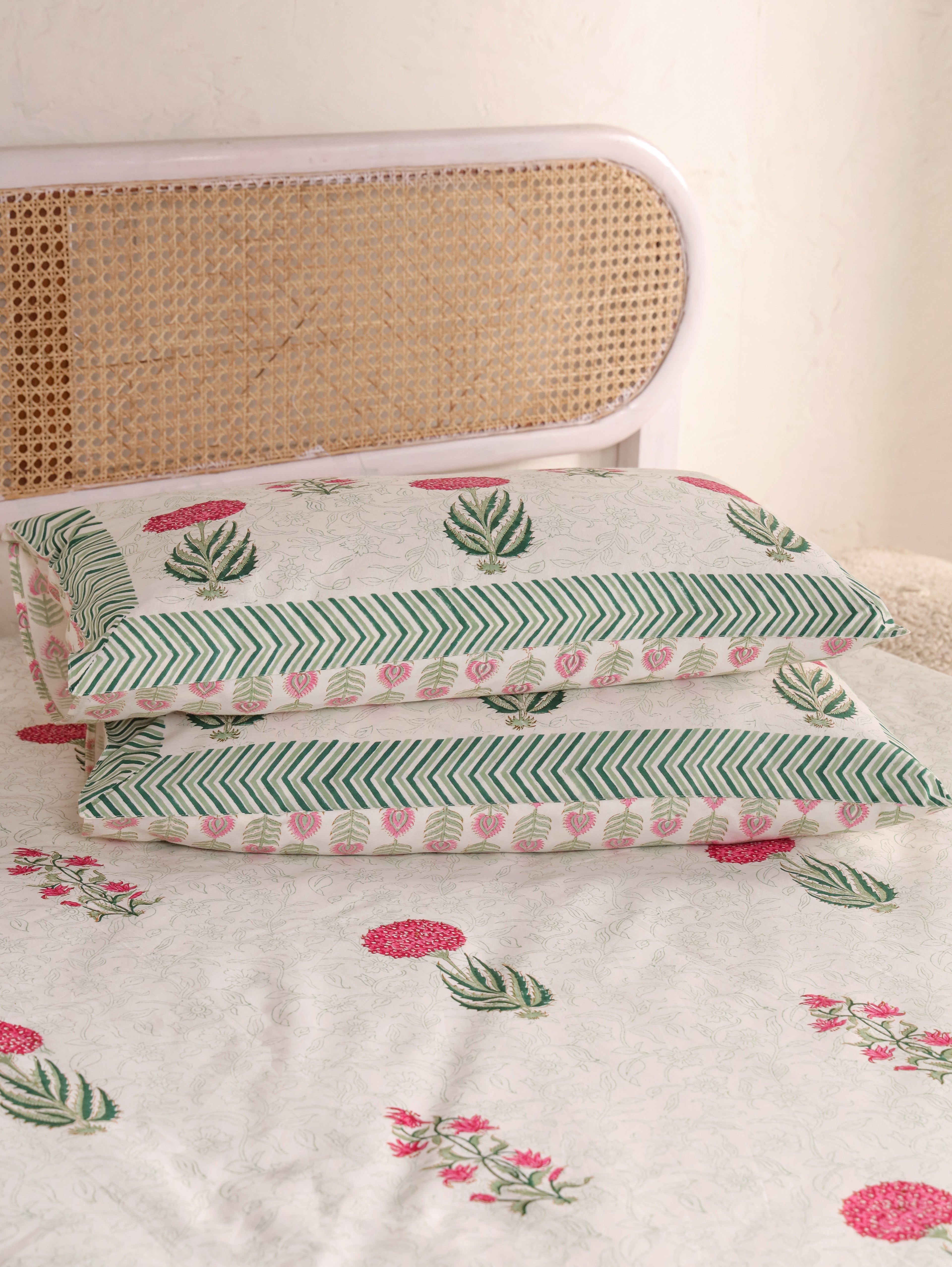 Hand Block Print Jaipuri Cotton Bedsheet With Two Reversible Pillow Cover