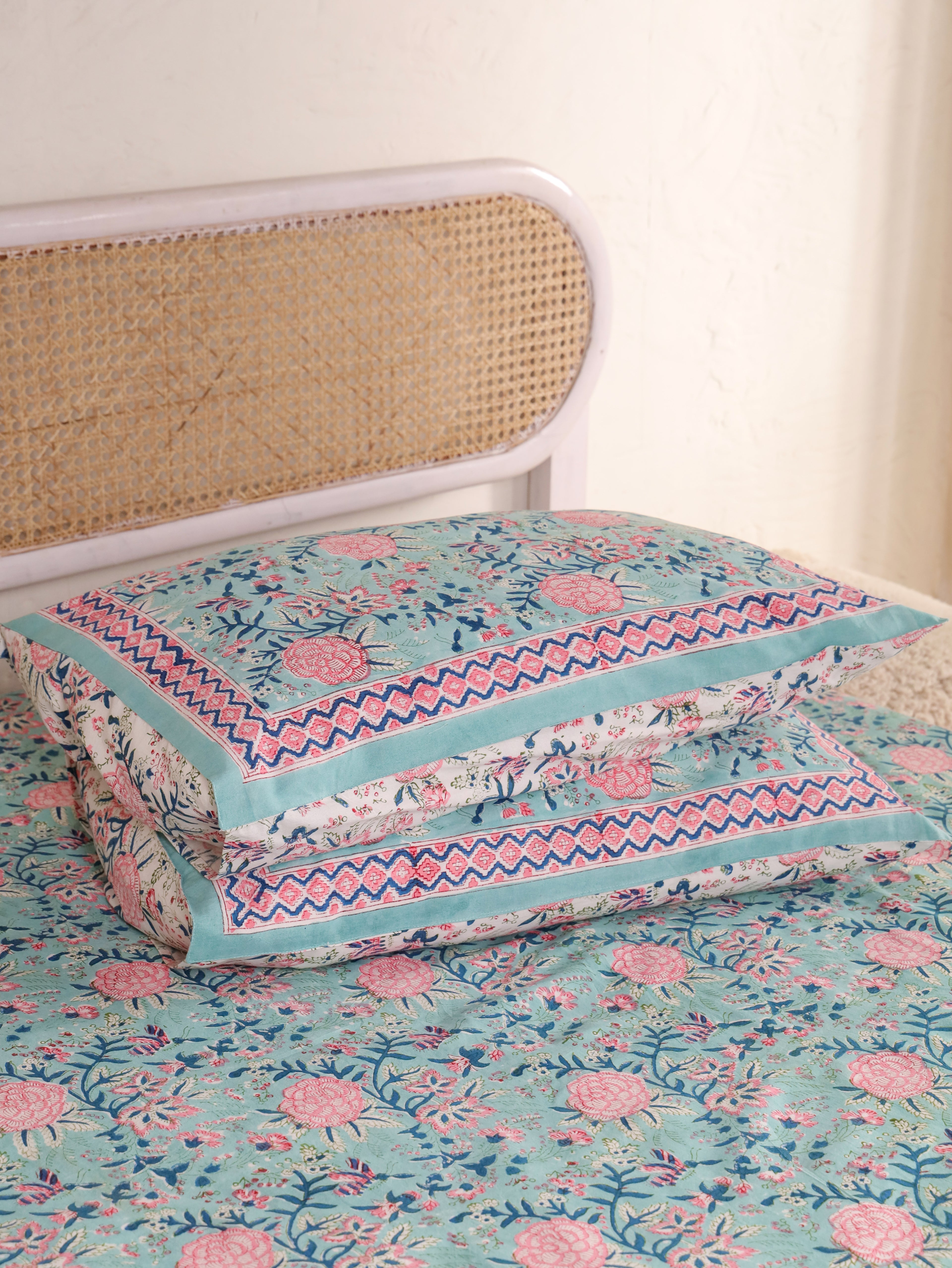 ENGKISH GREEN FOREST PRINT HAND BLOCK PRINT COTTON BEDSHEET WITH PILLOW COVER