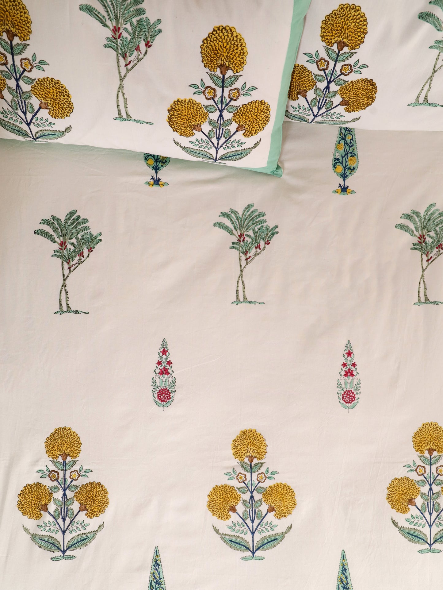 Hand Block Print Jaipuri Cotton Bedsheet With Two Reversible Pillow Cover