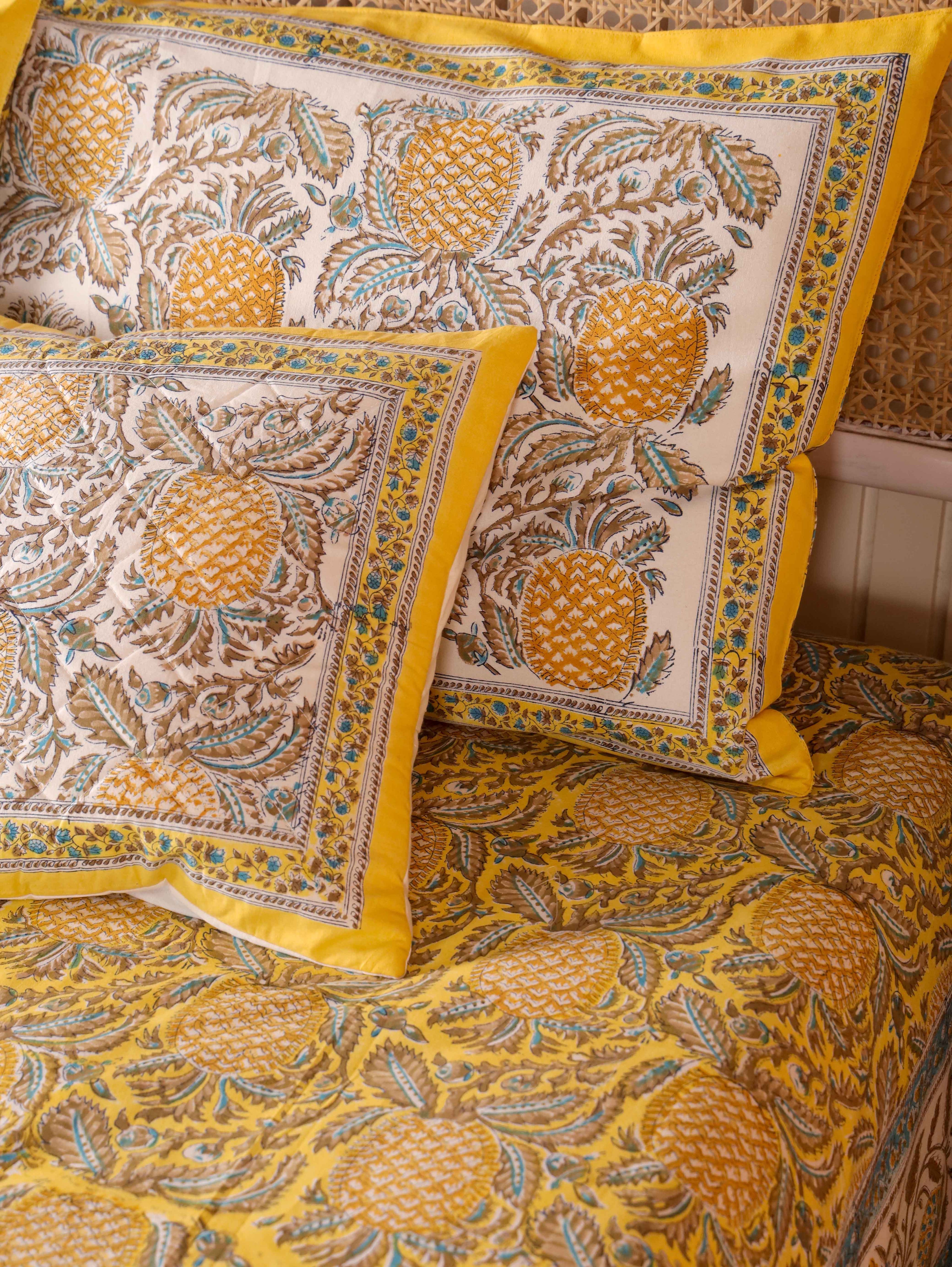 Hand Block Print Jaipuri Cotton Bedsheet With Two Reversible Pillow Cover