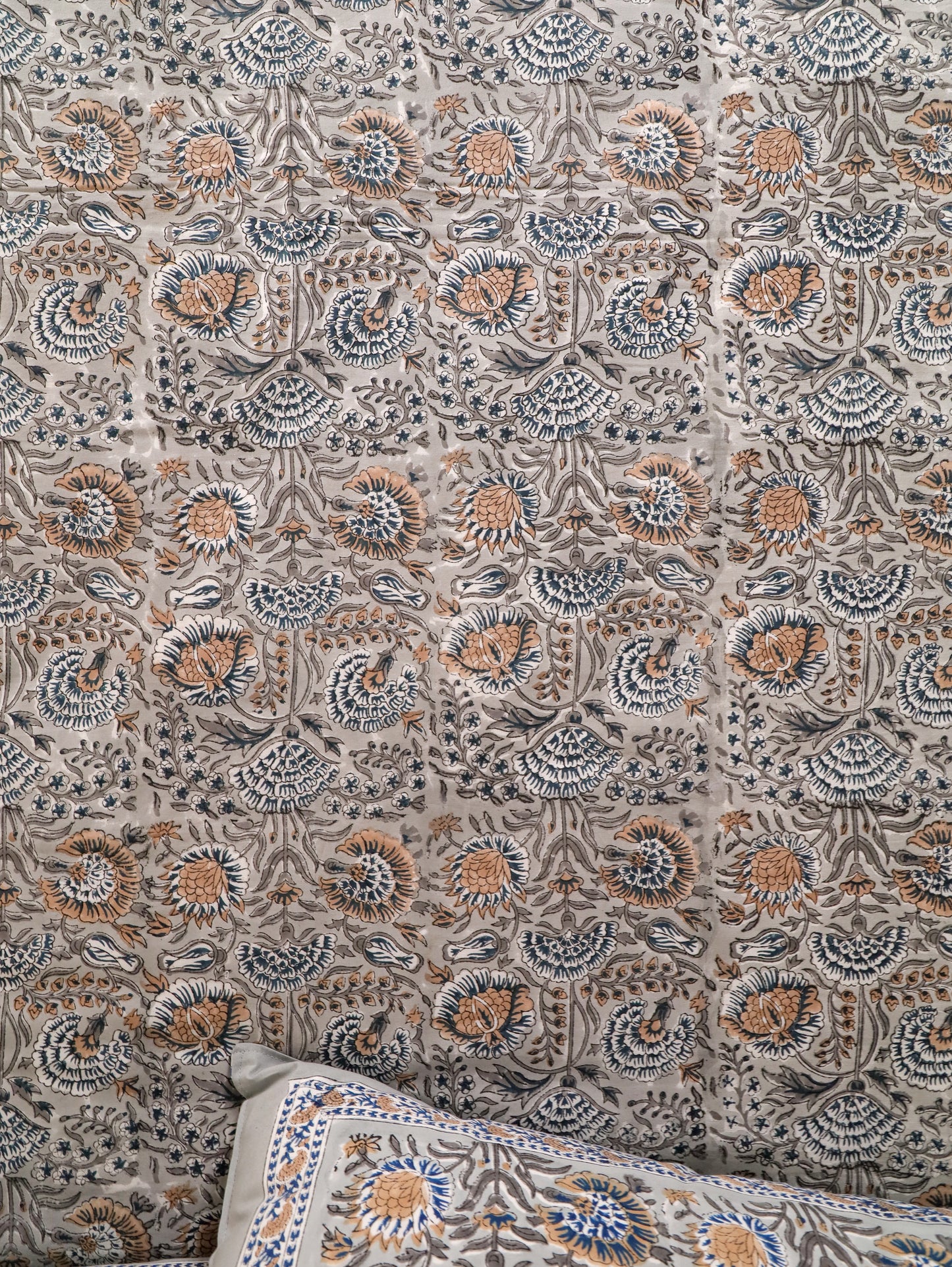 Hand Block Print Jaipuri Cotton Bedsheet With Two Reversible Pillow Cover