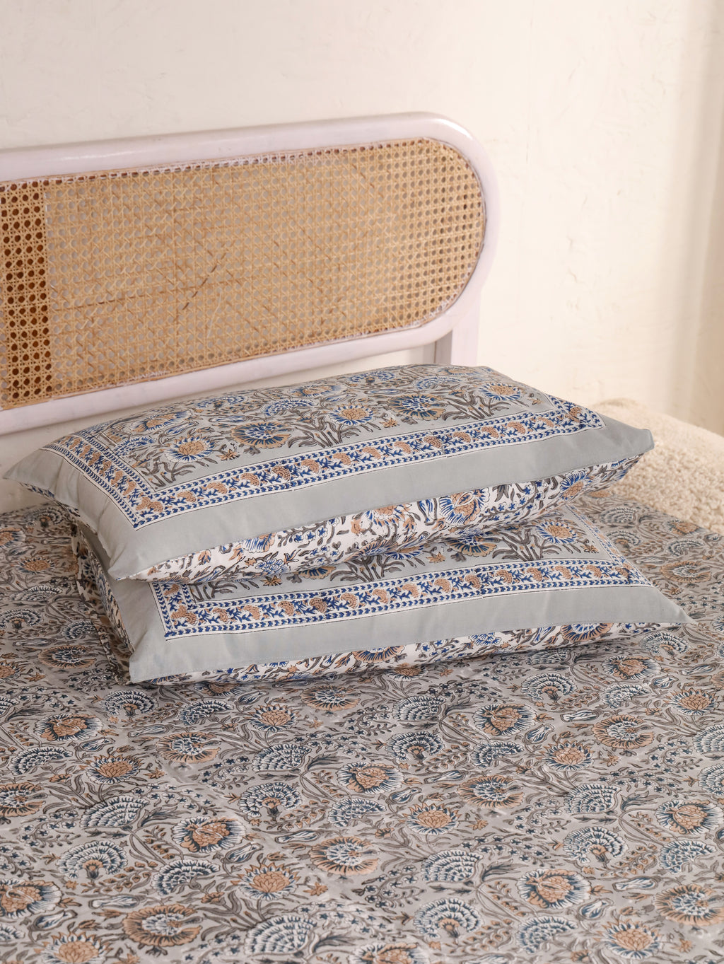 THE DARK GREY KASHYAB PRINT HAND BLOCK PRINT COTTON BEDSHEET WITH PILLOW COVER