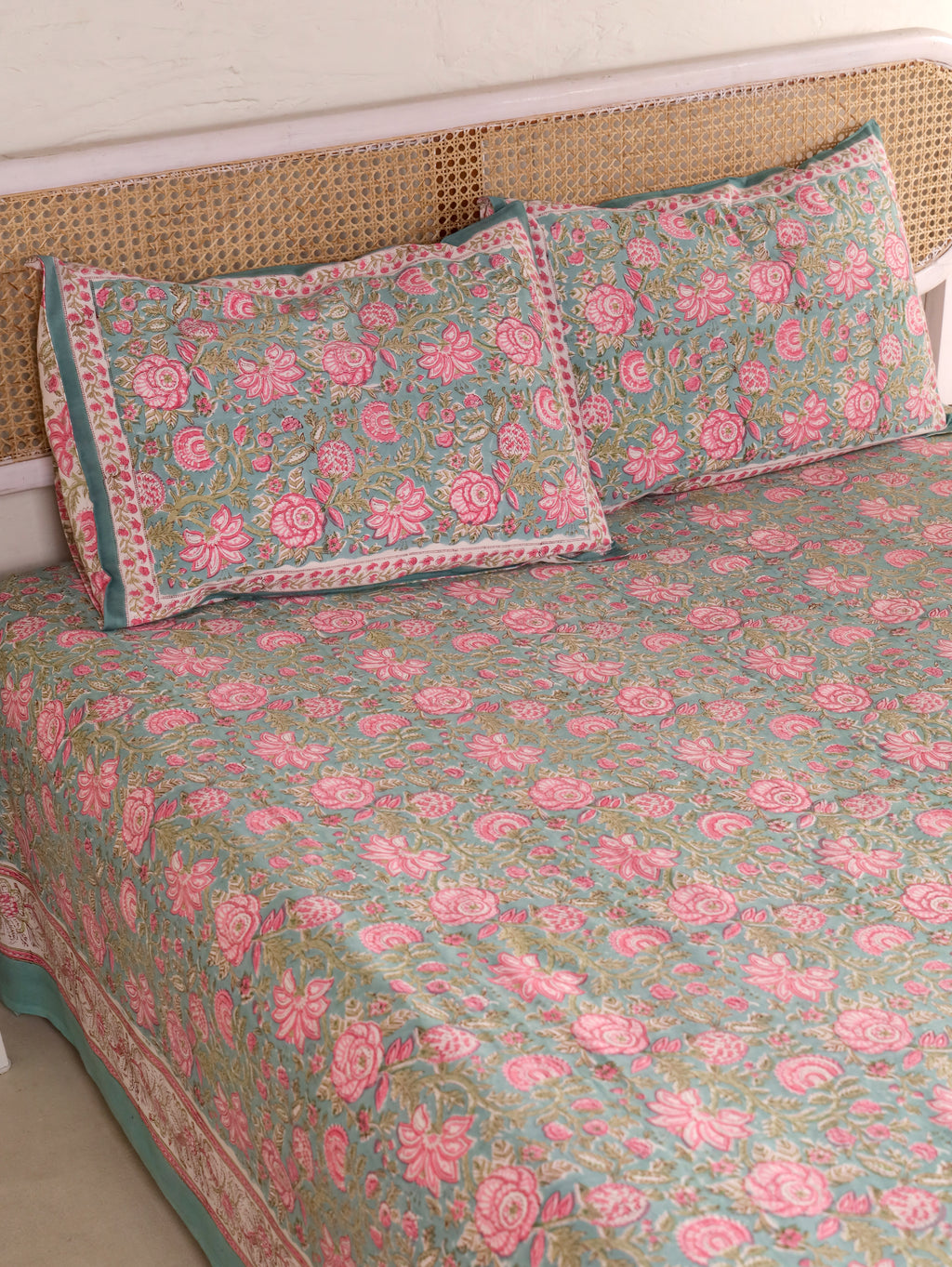 BLOOMING ROSE GARDEN PRINT HAND BLOCK PRINT COTTON BEDSHEET WITH PILLOW COVER