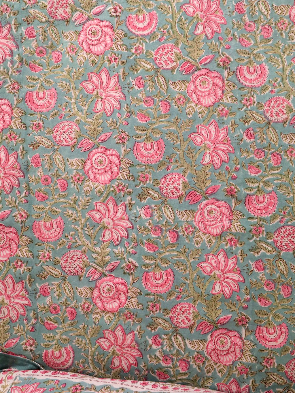 BLOOMING ROSE GARDEN PRINT HAND BLOCK PRINT COTTON BEDSHEET WITH PILLOW COVER