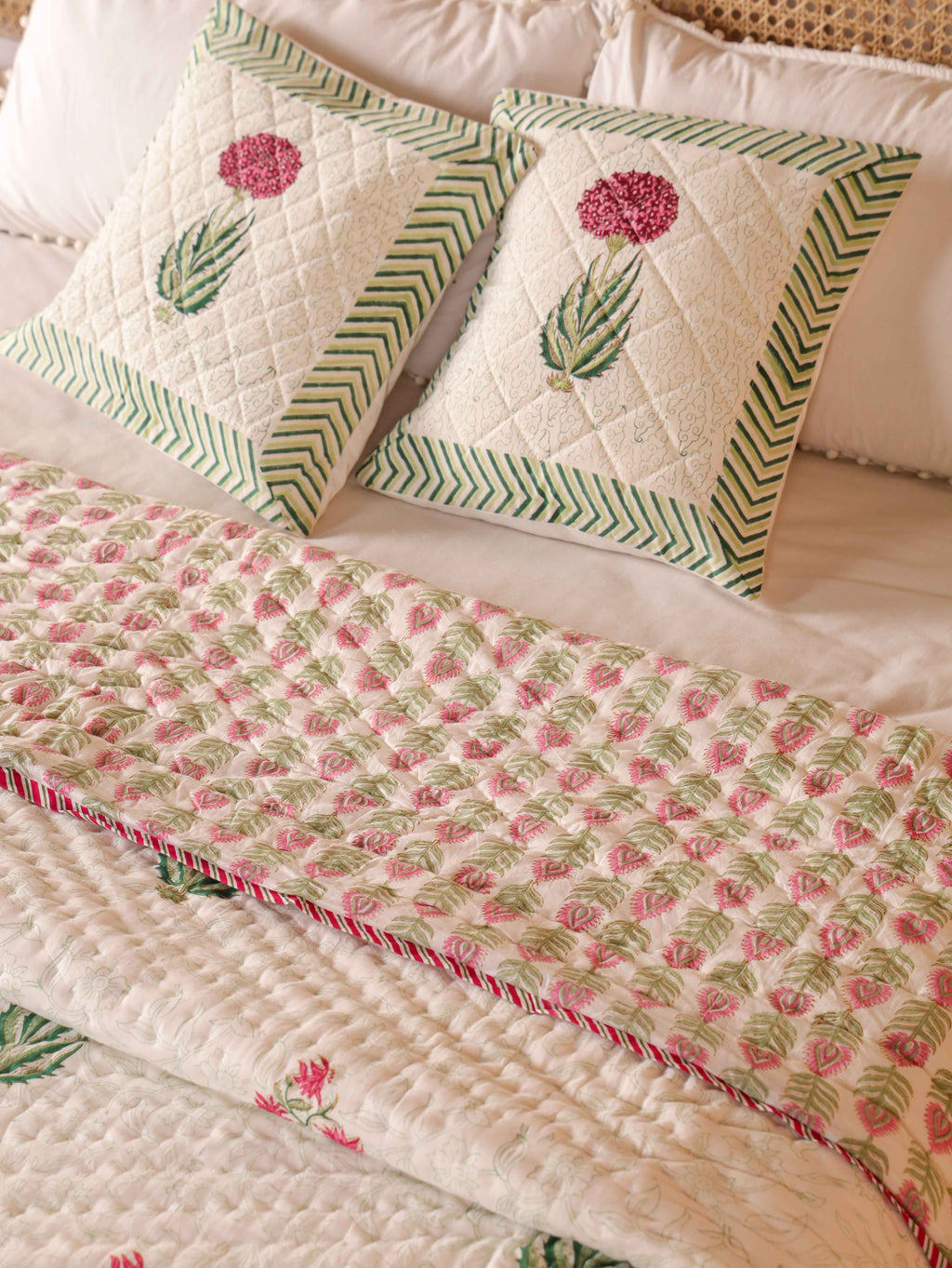 IMPERIAL MUGAL MOTIF HAND BLOCK PRINT REVERSIBLE COTTON QUILT/RAZAI