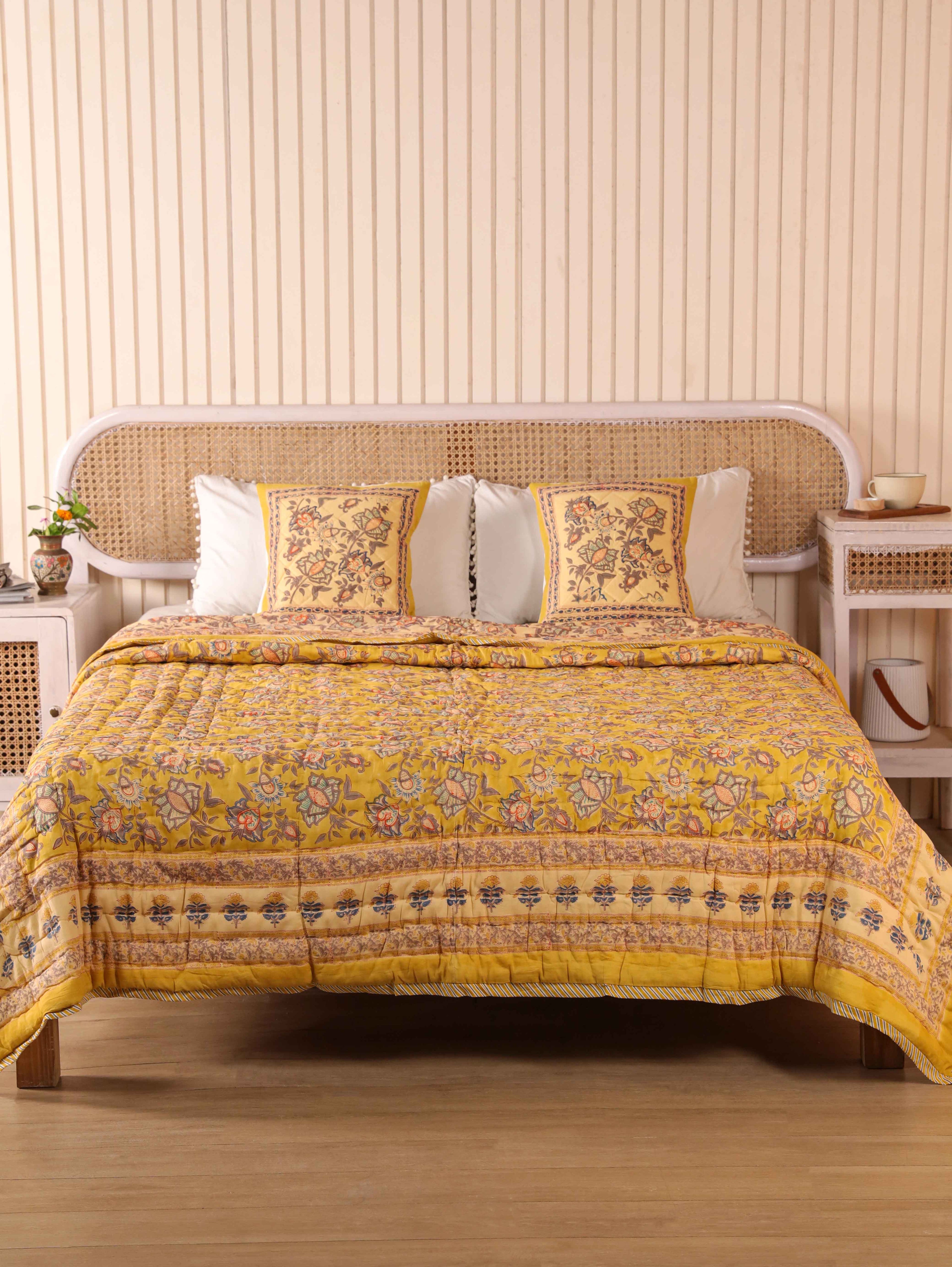 ROYAL GOLDEN GLORY HAND BLOCK PRINT REVERSIBLE COTTON QUILT/RAZAI
