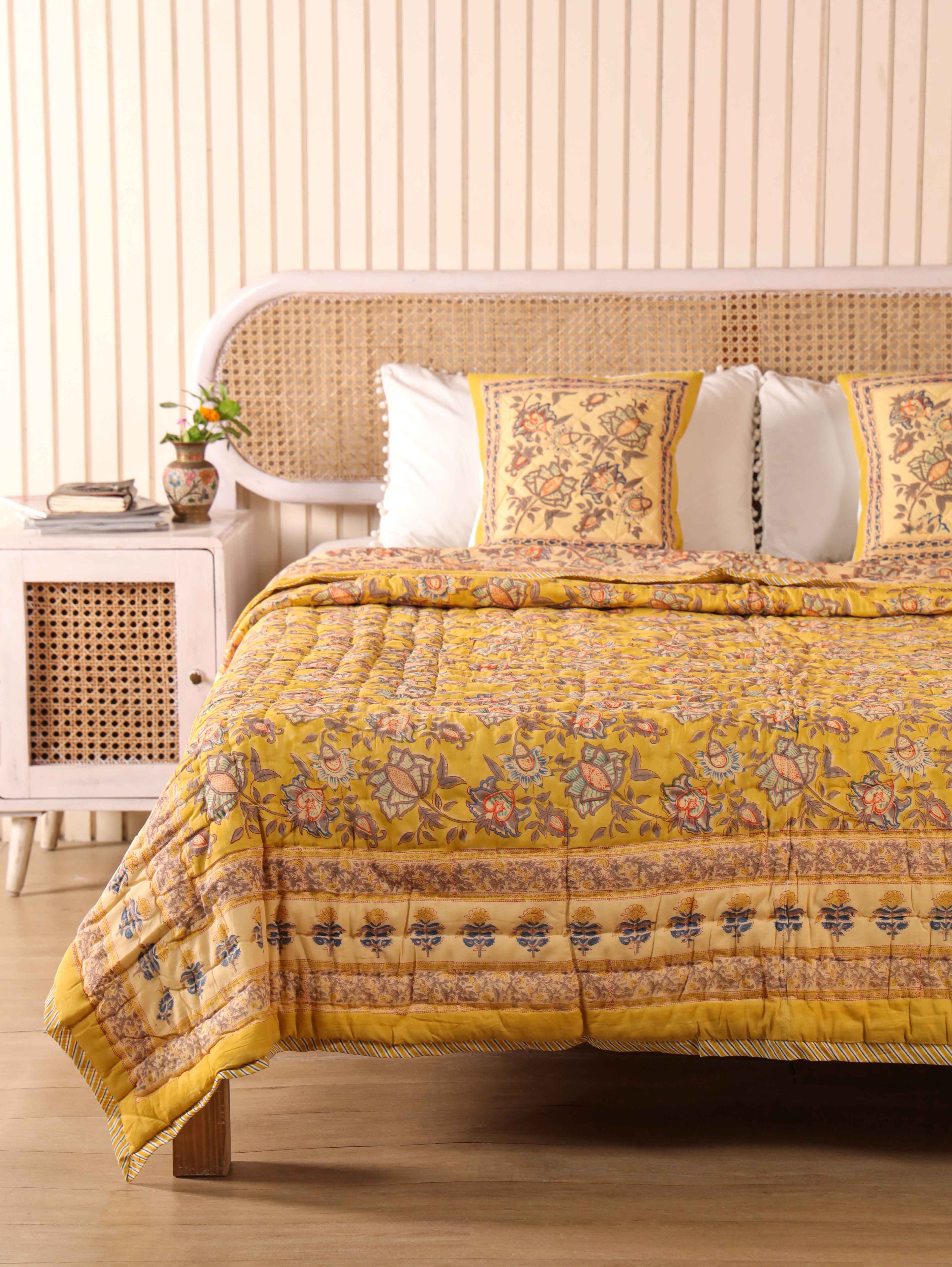 ROYAL GOLDEN GLORY HAND BLOCK PRINT REVERSIBLE COTTON QUILT/RAZAI