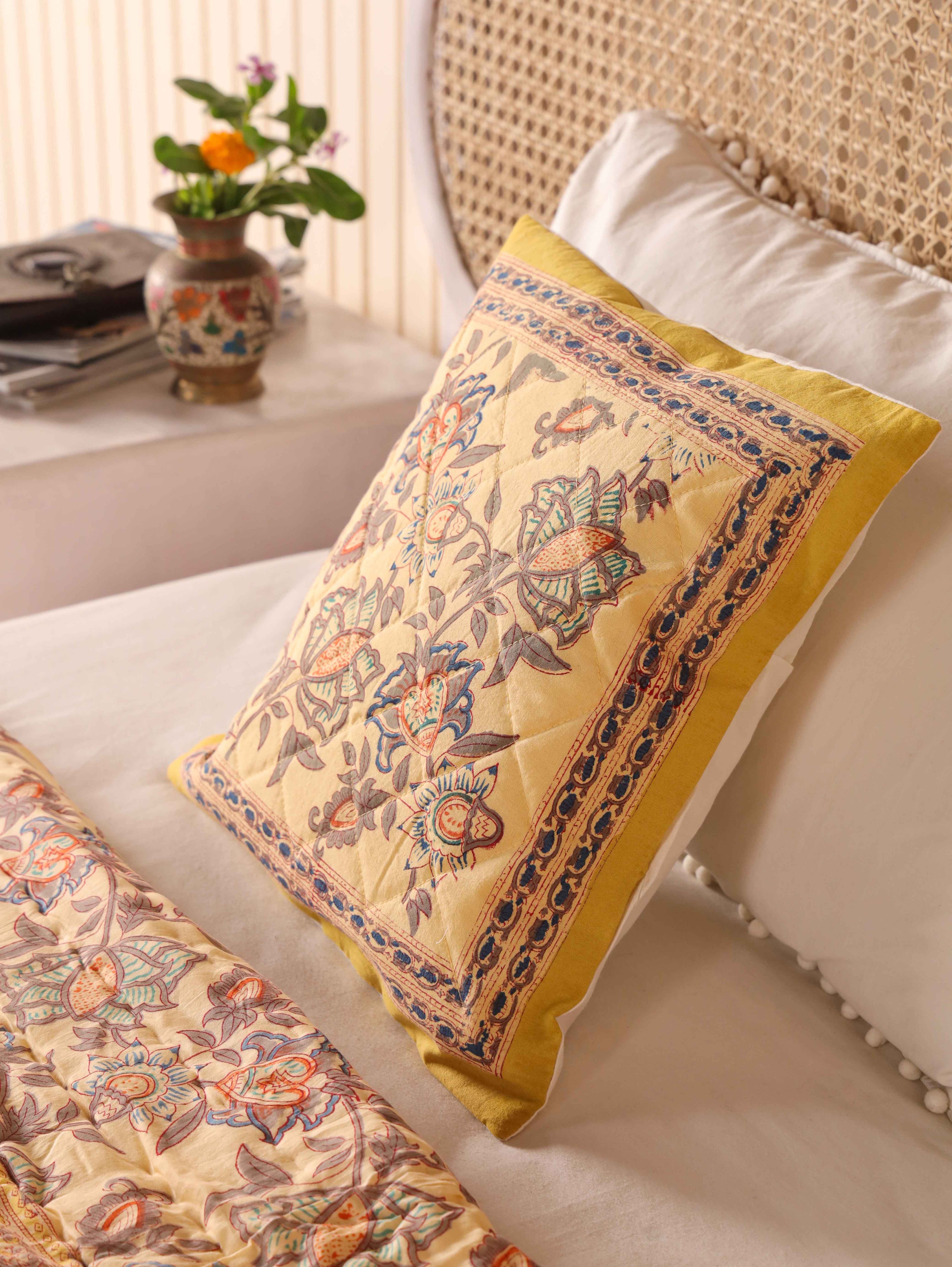 ROYAL GOLDEN GLORY HAND BLOCK PRINT REVERSIBLE COTTON QUILT/RAZAI