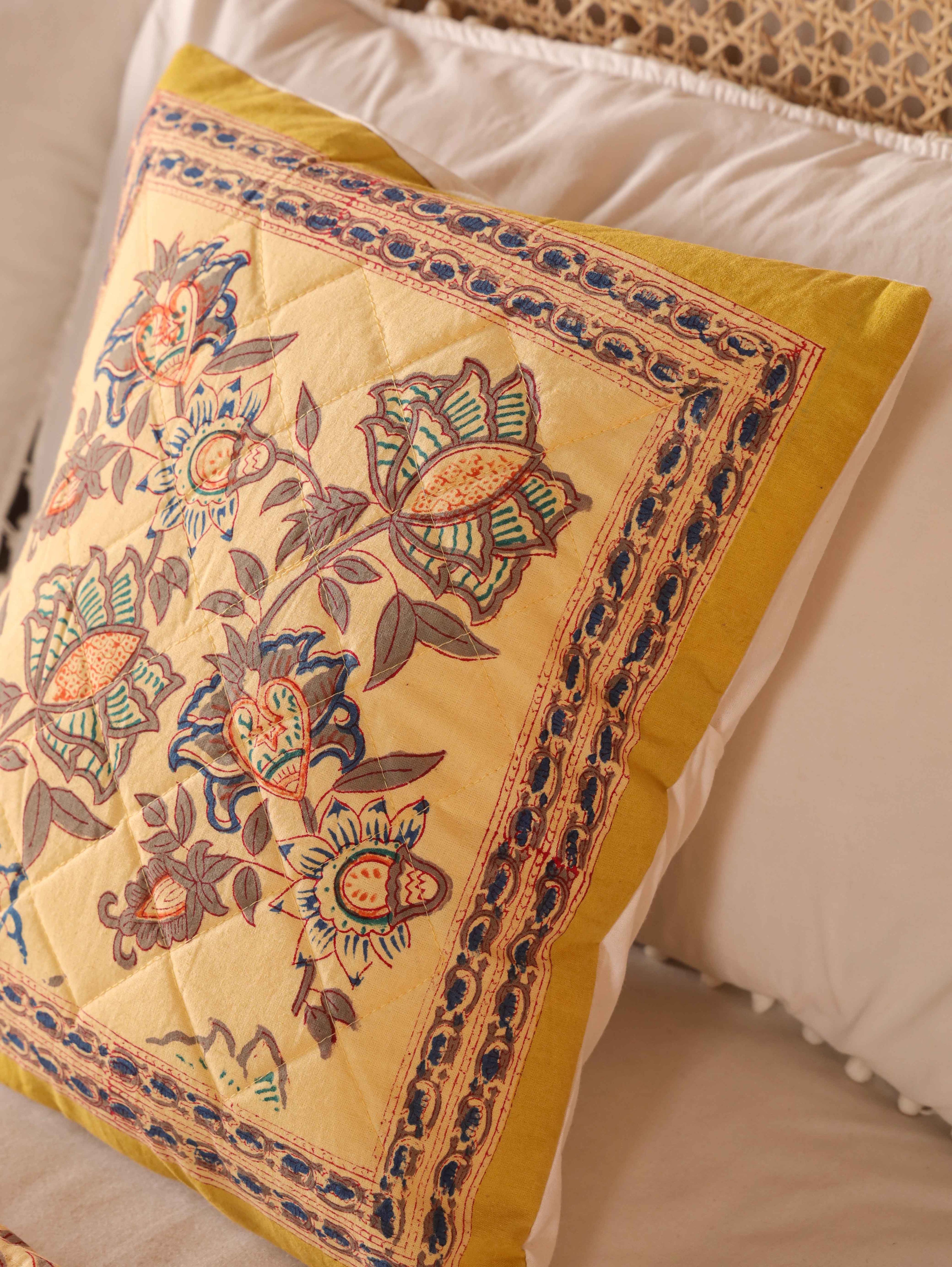 ROYAL GOLDEN GLORY HAND BLOCK PRINT REVERSIBLE COTTON QUILT/RAZAI