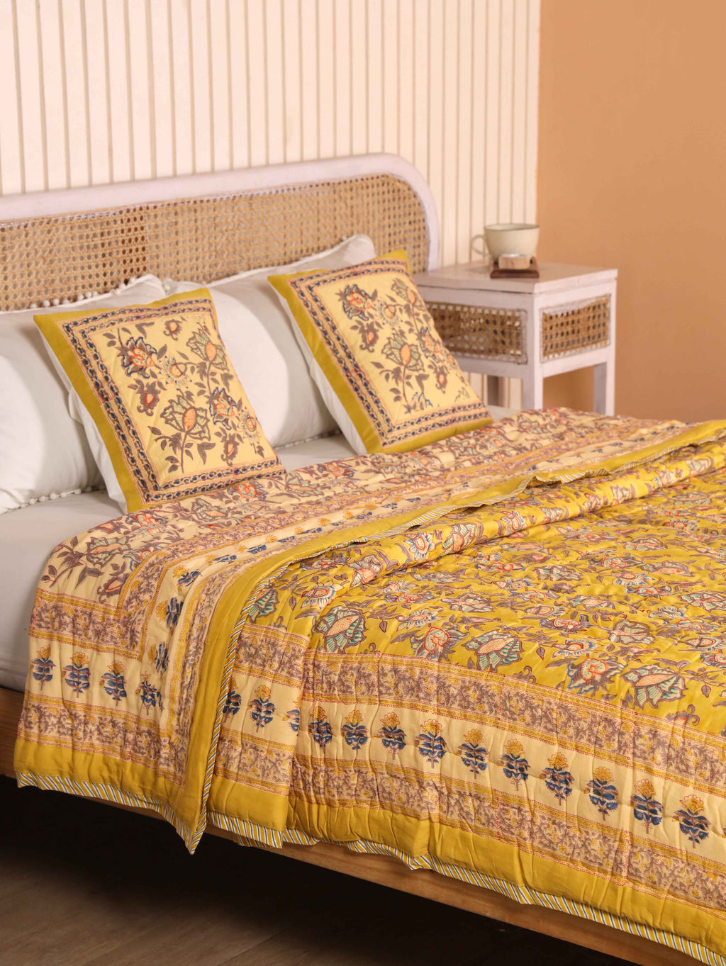 ROYAL GOLDEN GLORY HAND BLOCK PRINT REVERSIBLE COTTON QUILT/RAZAI