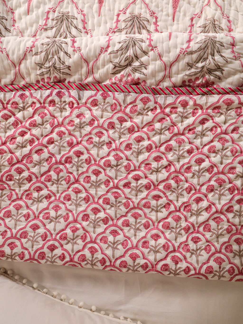 RANI BAGH PINK JAAL HAND BLOCK PRINT REVERSIBLE COTTON QUILT/RAZAI