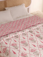 RANI BAGH PINK JAAL HAND BLOCK PRINT REVERSIBLE COTTON QUILT/RAZAI