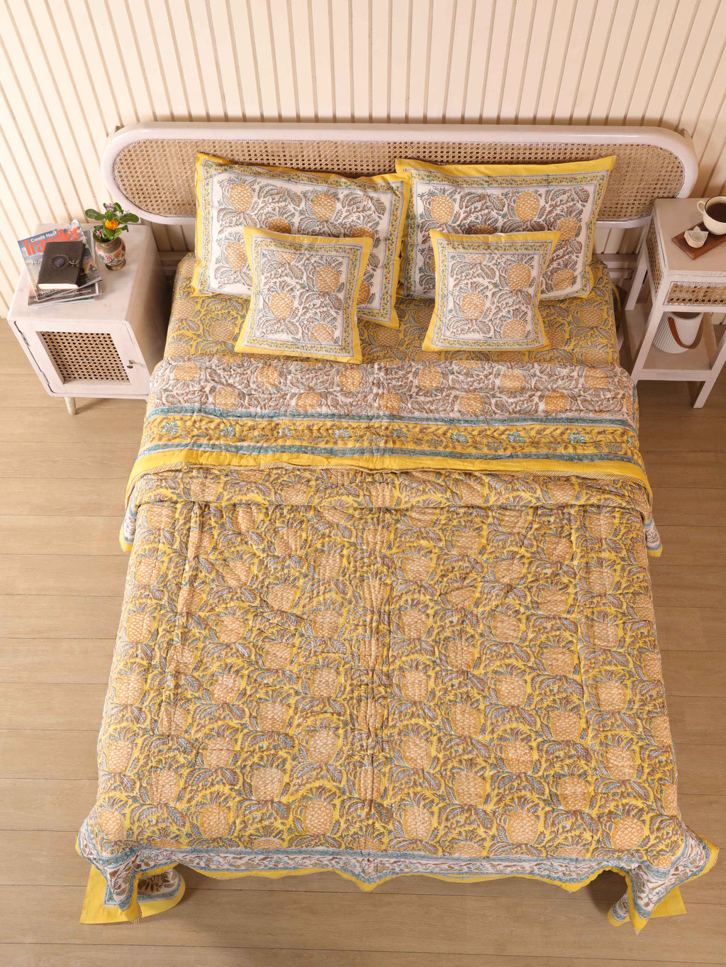 GOLDEN PINEAPPLE HAND BLOCK PRINT 6'PICES BEDDING SET'S