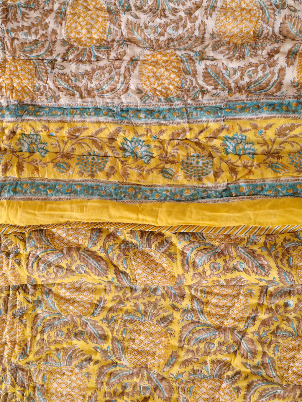 GOLDEN PINEAPPLE HAND BLOCK PRINT 6'PICES BEDDING SET'S