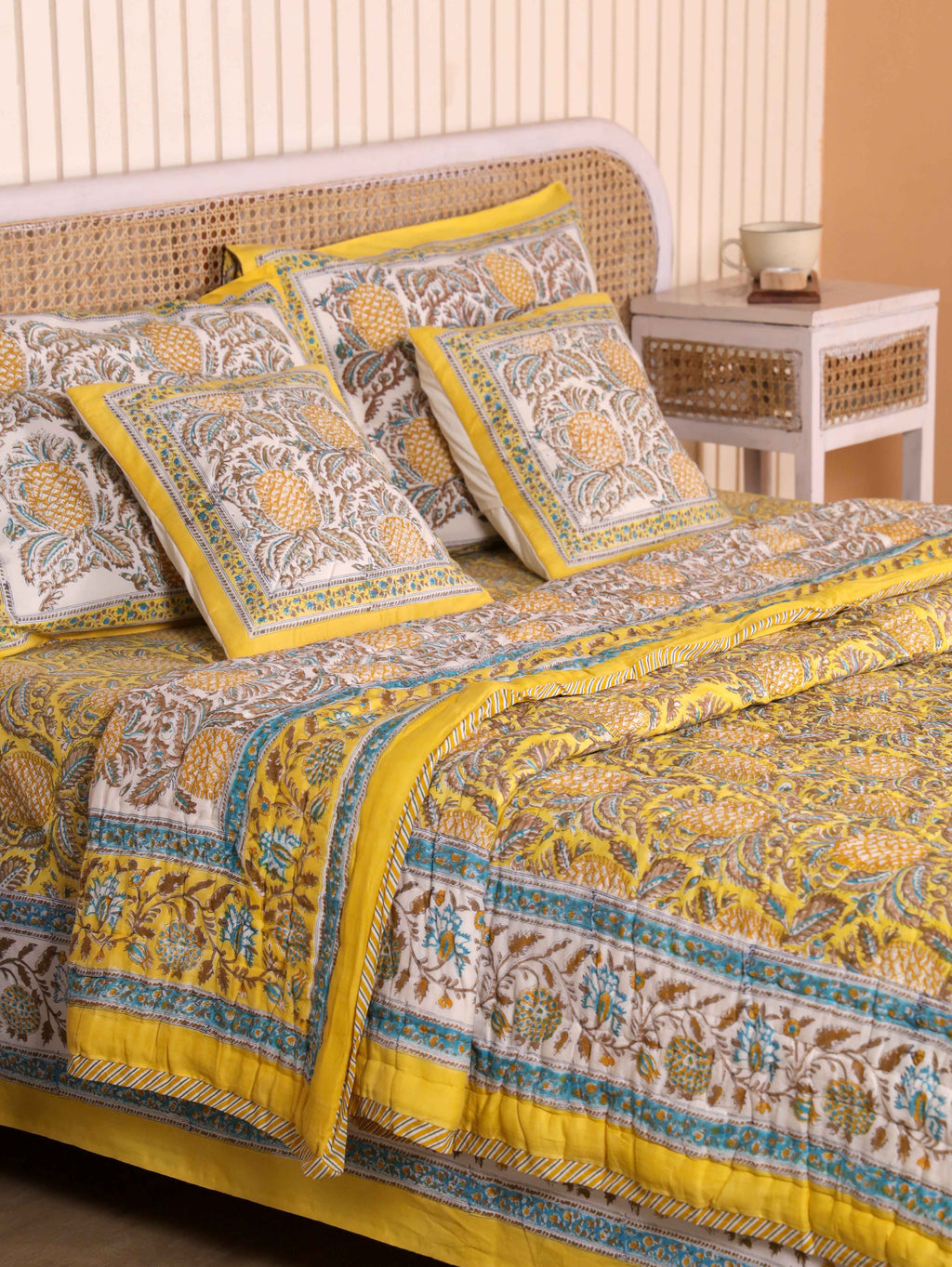 GOLDEN PINEAPPLE HAND BLOCK PRINT 6'PICES BEDDING SET'S
