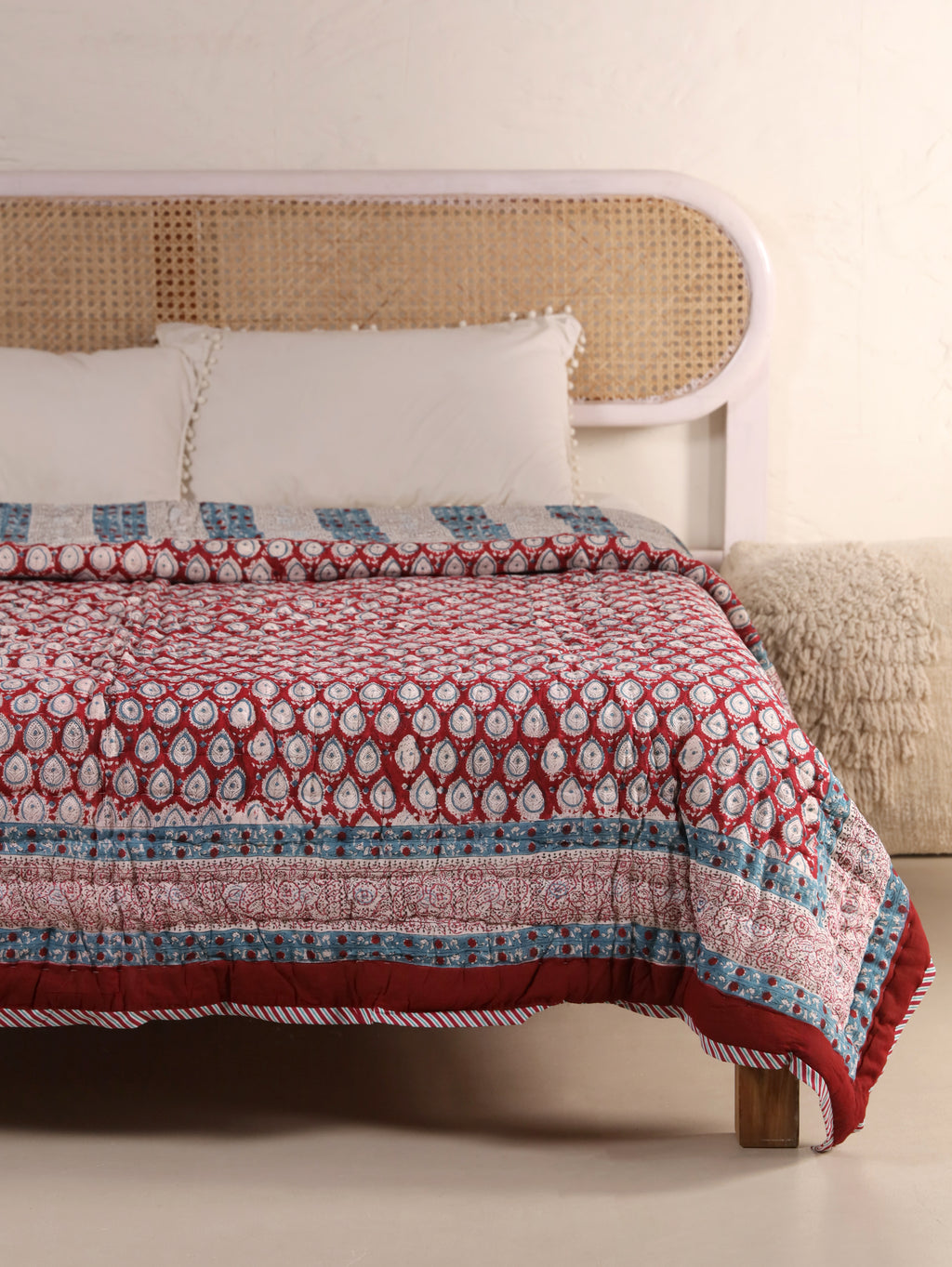 CLASSIC RED ANOKHI BUTTI HAND BLOCK PRINT REVERSIBLE COTTON QUILT/RAZAI