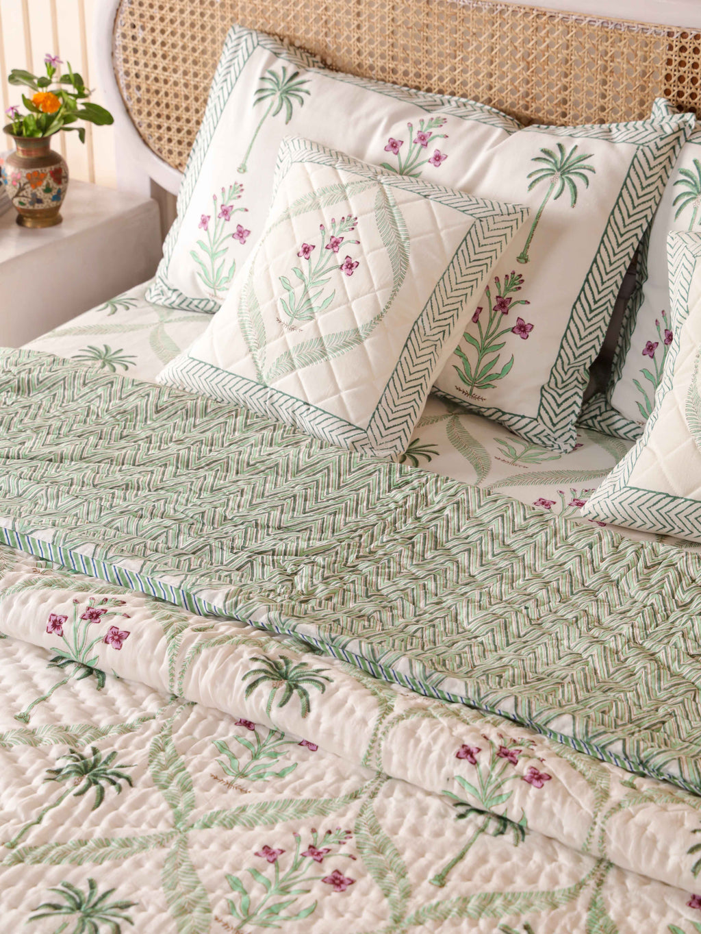 SHAHI MUGHAL MEHRAB HAND BLOCK PRINT 6-PICES BEDDING SET'S