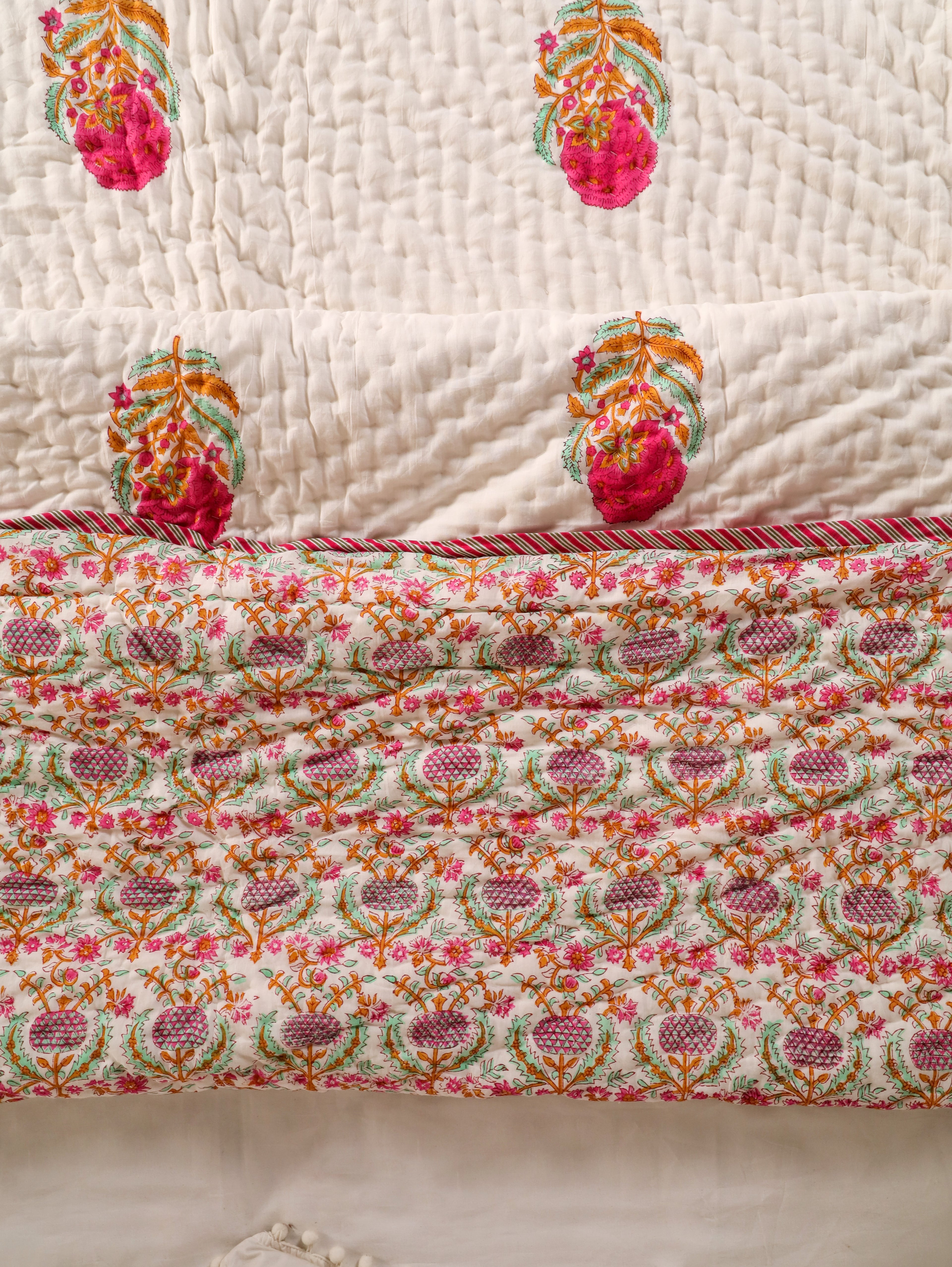 SHAHI GULAB BUTTA JAAL HAND BLOCK PRINT REVERSIBLE COTTON QUILT/RAZAI