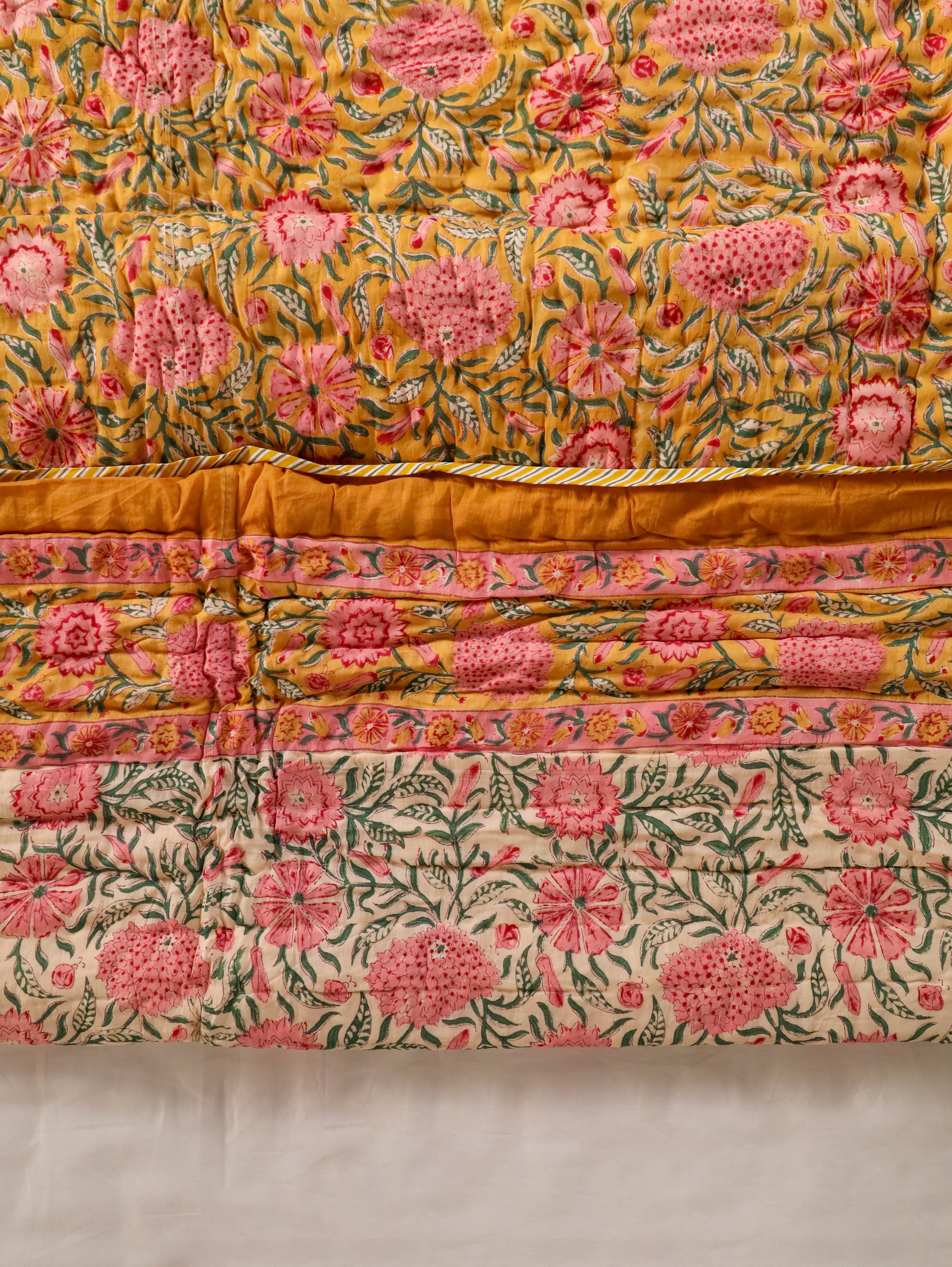 MUSTARD FLORAL GARDEN HAND BLOCK PRINT REVERSIBLE COTTON QUILT/RAZAI