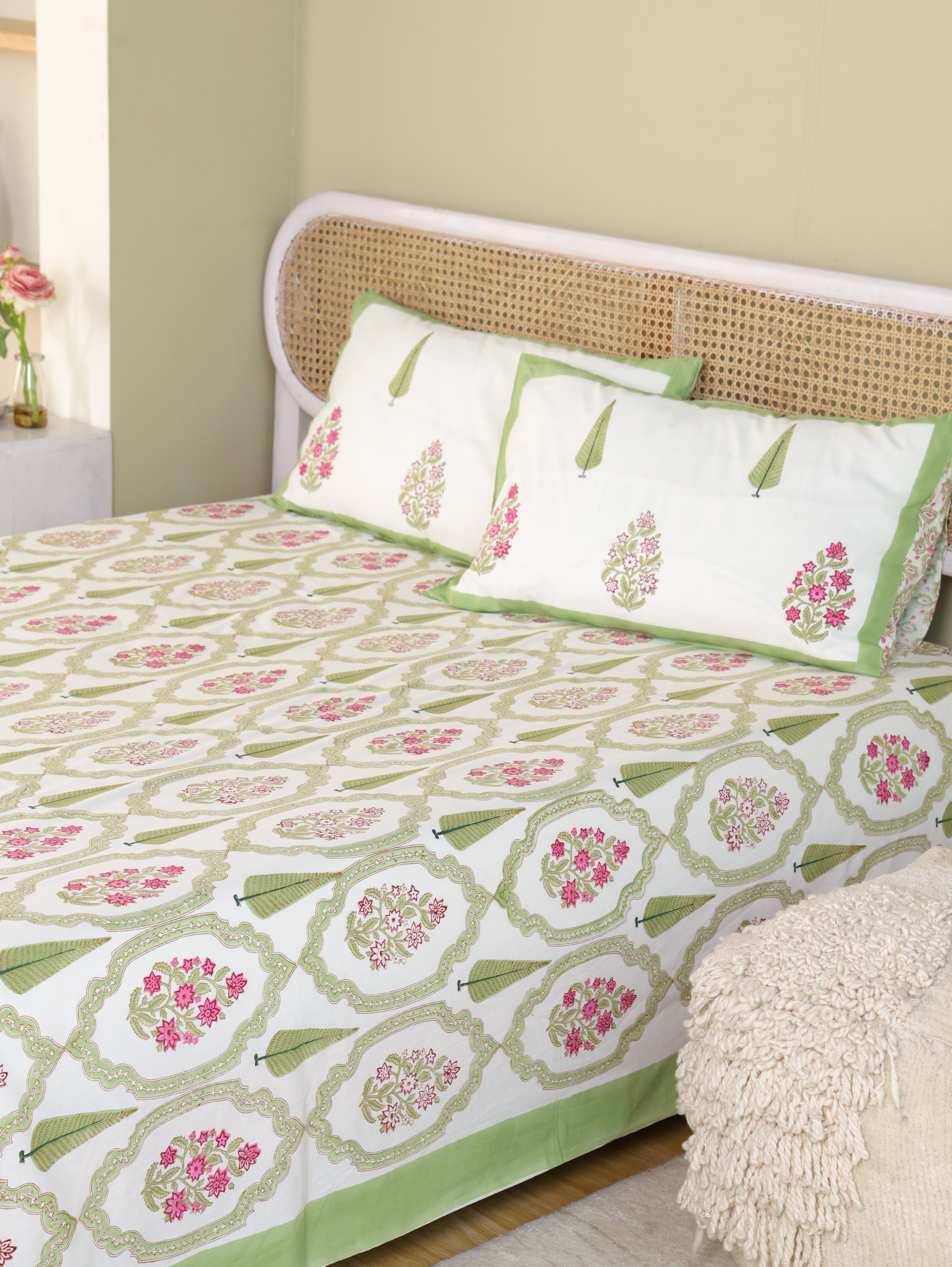 GREEN MUGAL GARDEN HAND BLOCK PRINT COTTON BEDSHEET WITH PILLOW COVER