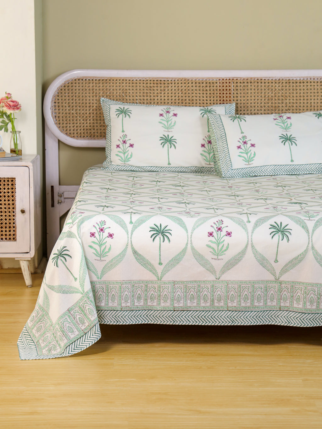 VINTAGE MUGAL MEHRAB HAND BLOCK PRINT COTTON BEDSHEET WITH PILLOW COVER