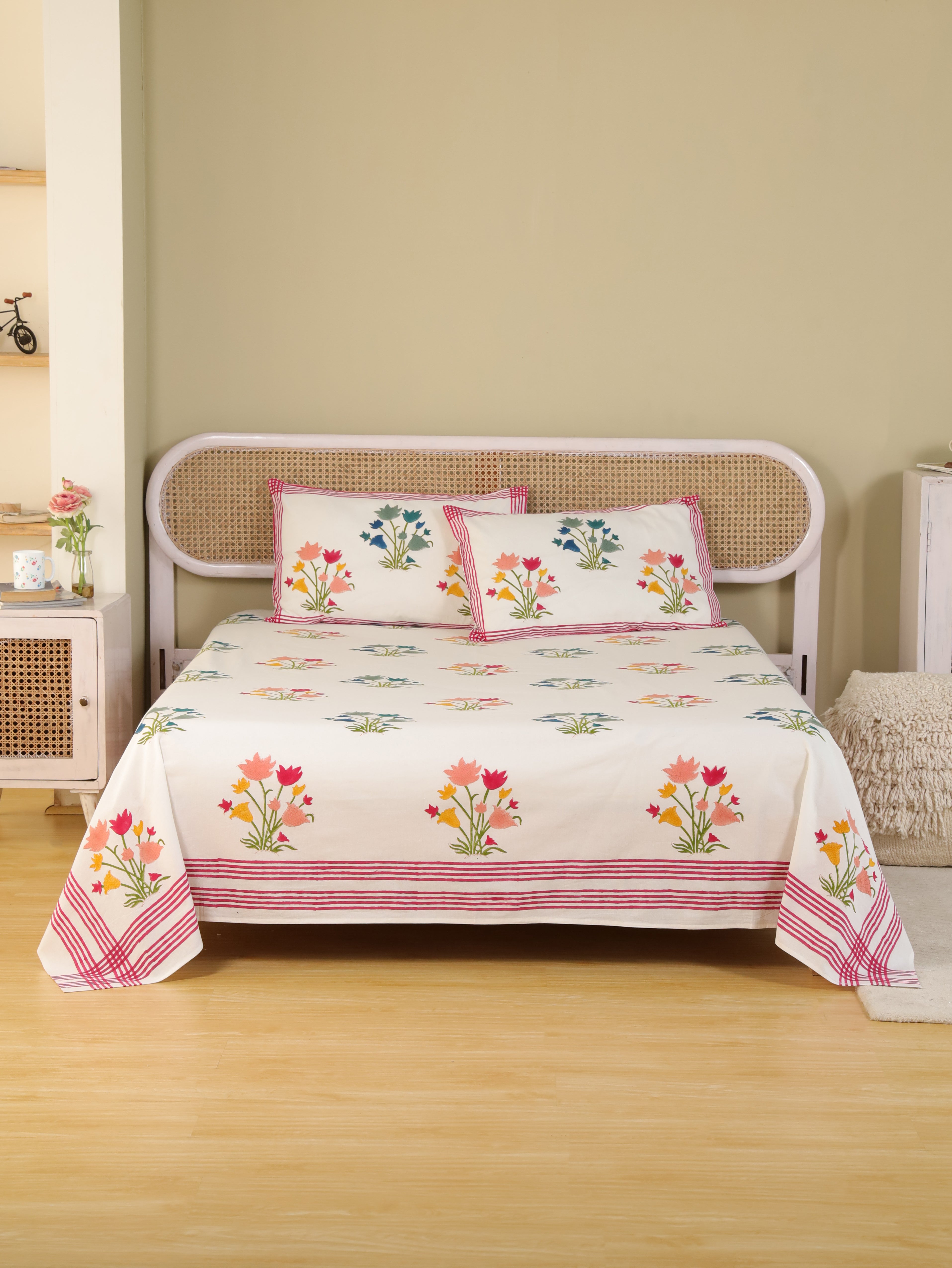 MUGAL PINJOR BUTTA HAND BLOCK PRINT COTTON BEDSHEET WITH PILLOW COVER