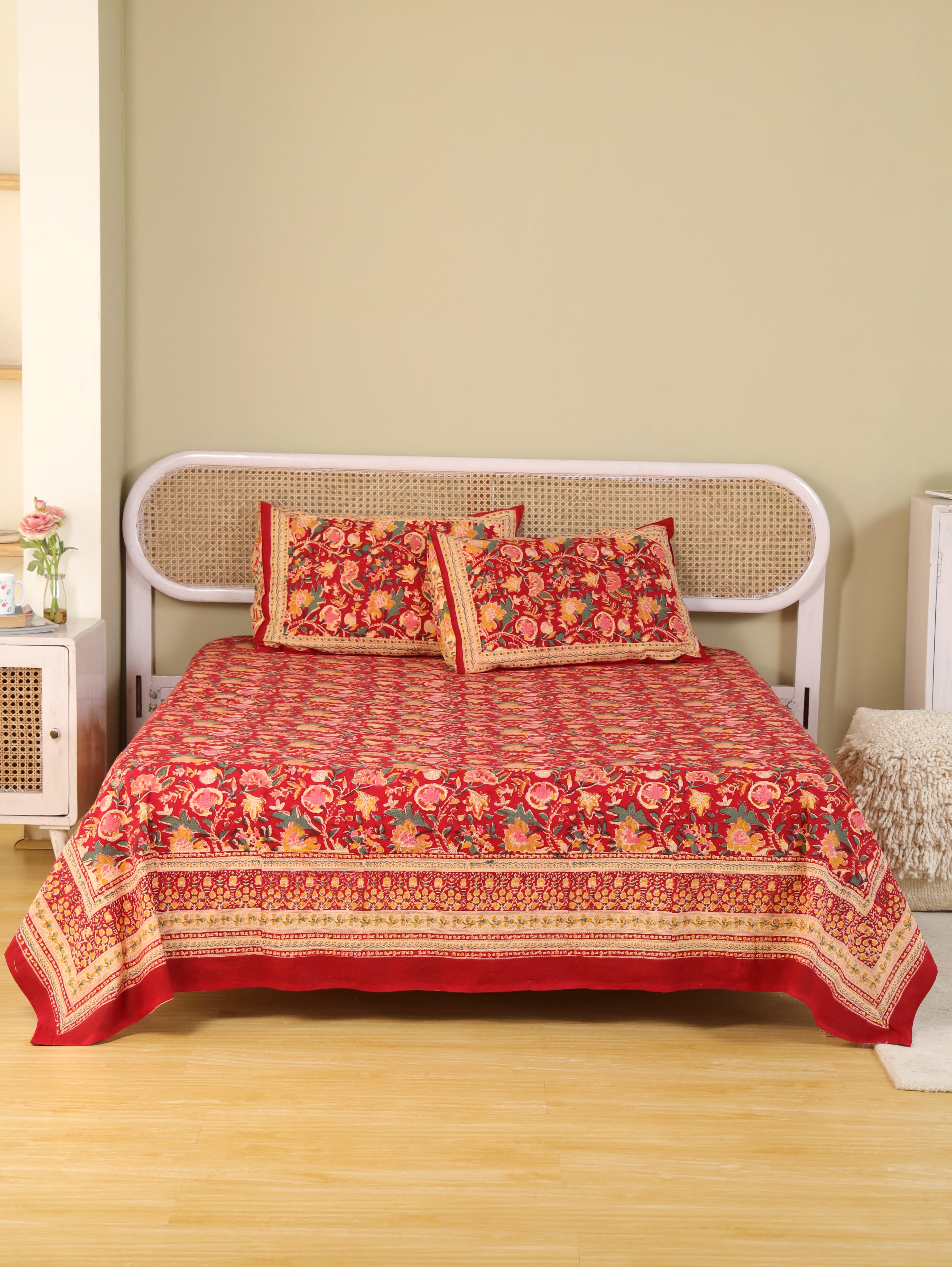 ROYAL RAPID RED HAND BLOCK PRINT COTTON BEDSHEET WITH PILLOW COVER
