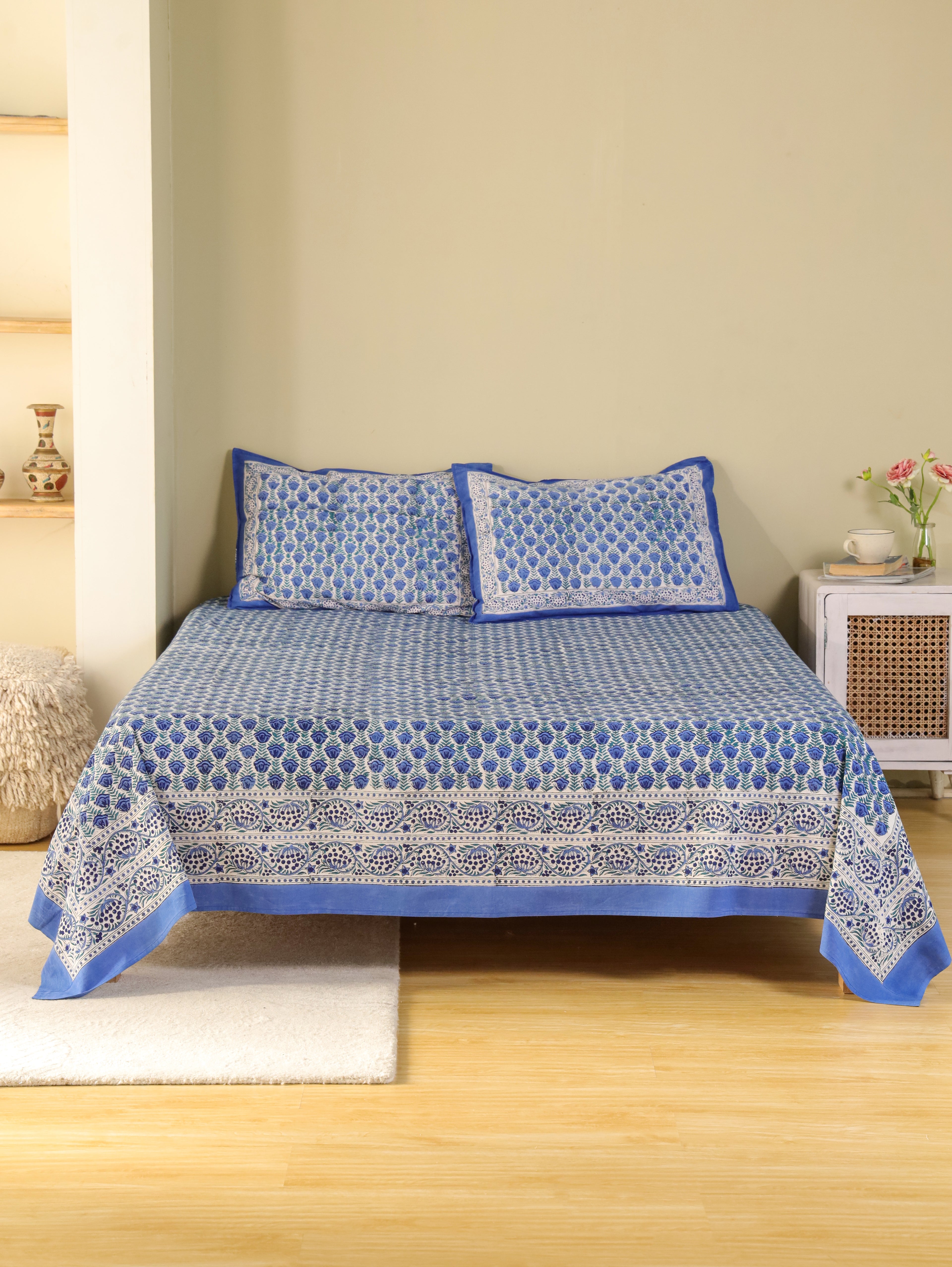 CLASSIC BLUE BUTTI HAND BLOCK PRINT COTTON BEDSHEET WITH PILLOW COVER