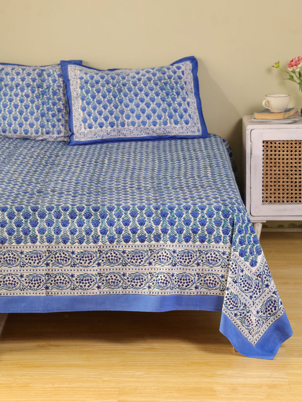 CLASSIC BLUE BUTTI HAND BLOCK PRINT COTTON BEDSHEET WITH PILLOW COVER