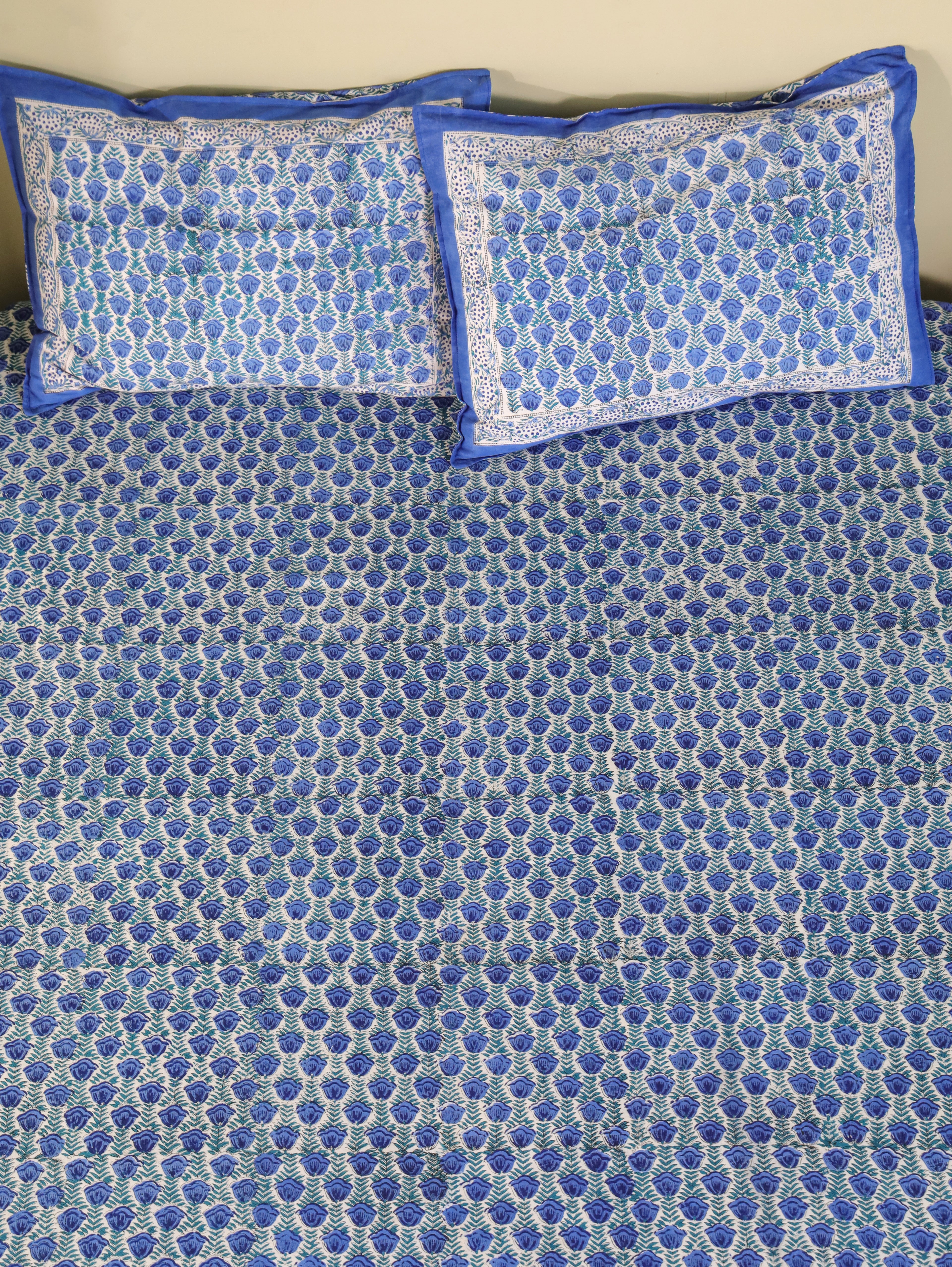 CLASSIC BLUE BUTTI HAND BLOCK PRINT COTTON BEDSHEET WITH PILLOW COVER