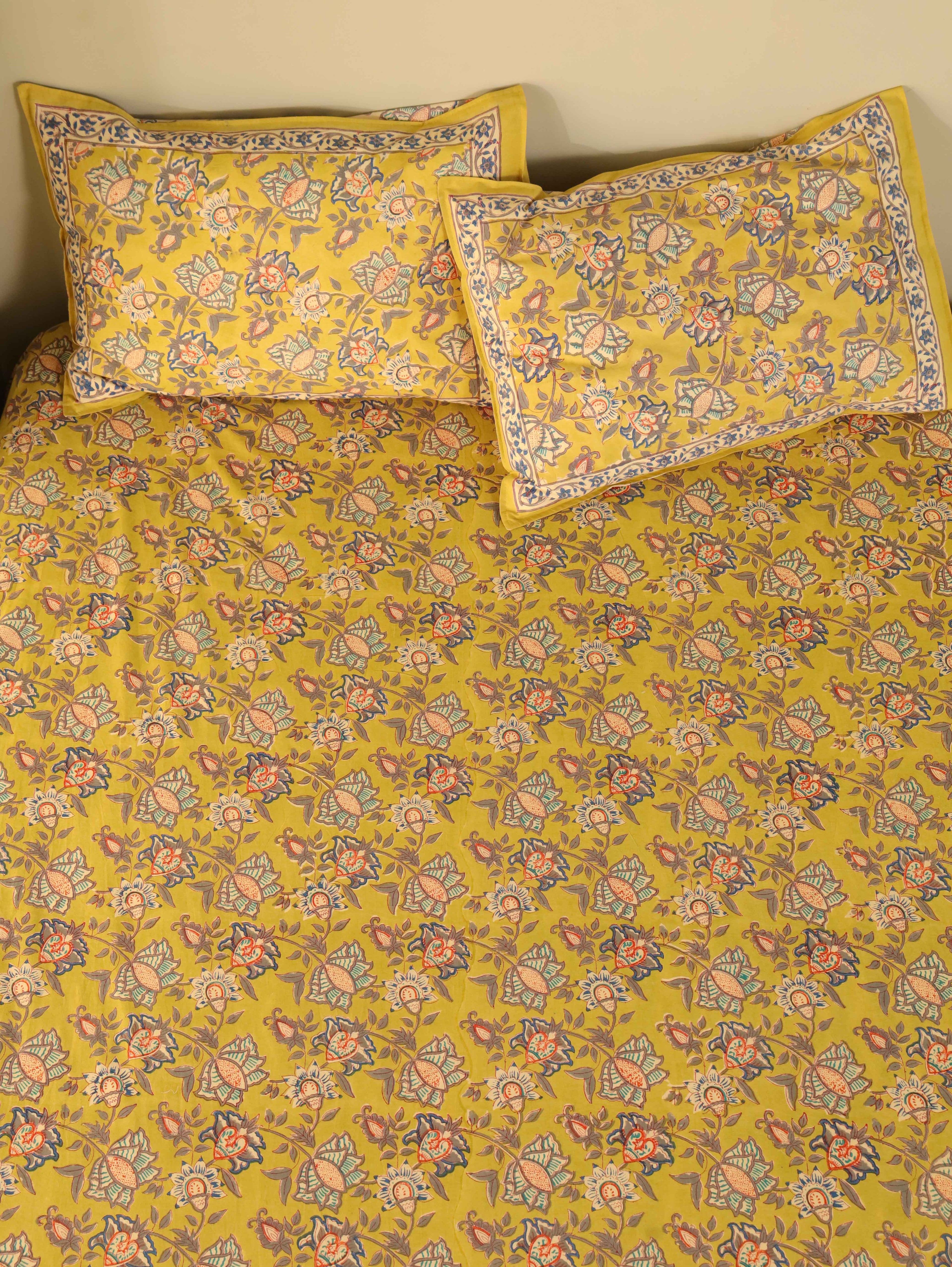 Hand Block Print Jaipuri Cotton Bedsheet With Two Reversible Pillow Cover