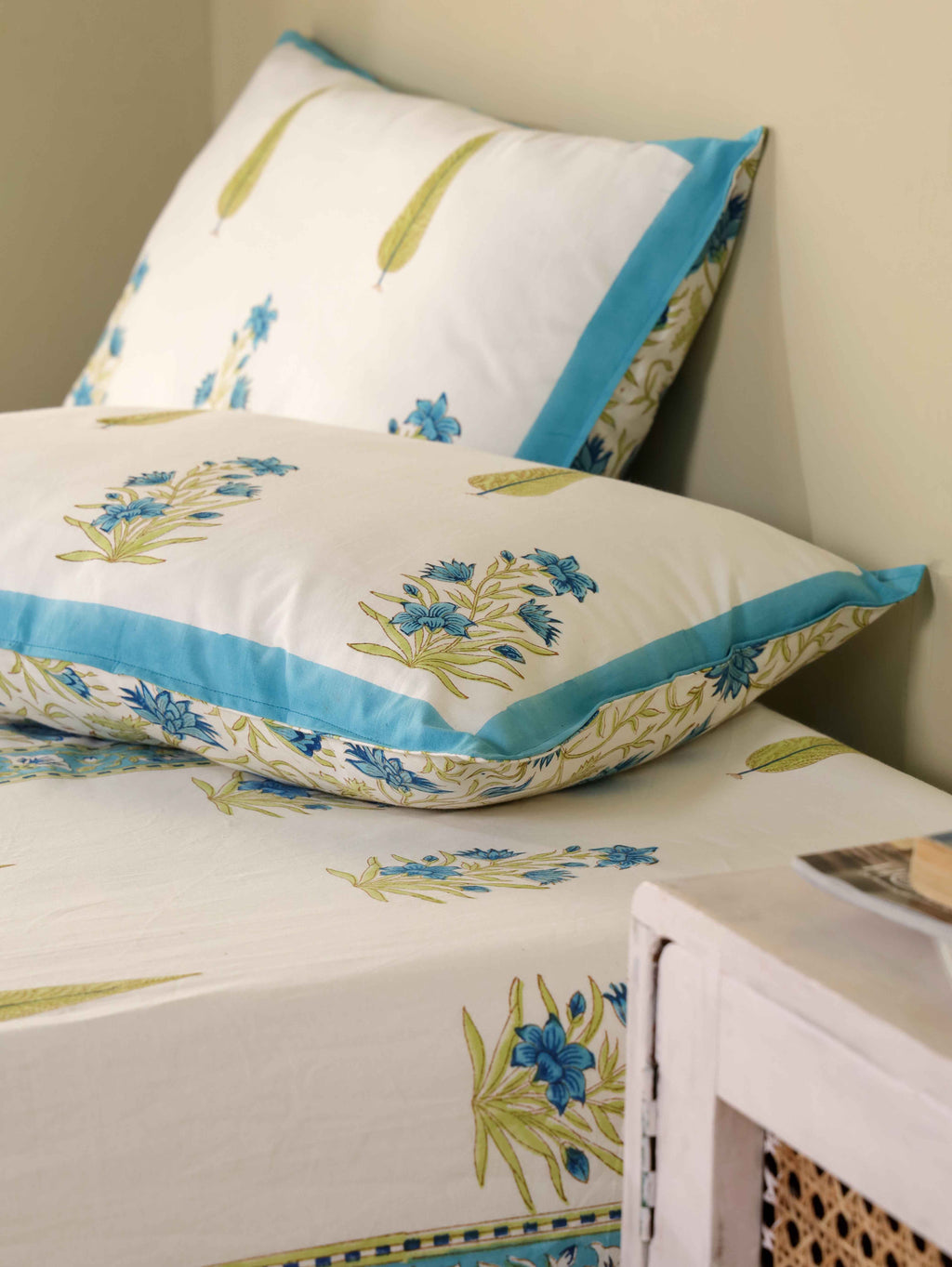 MUGAL MEHRAB GANDEN HAND BLOCK PRINT COTTON BEDSHEET WITH PILLOW COVER