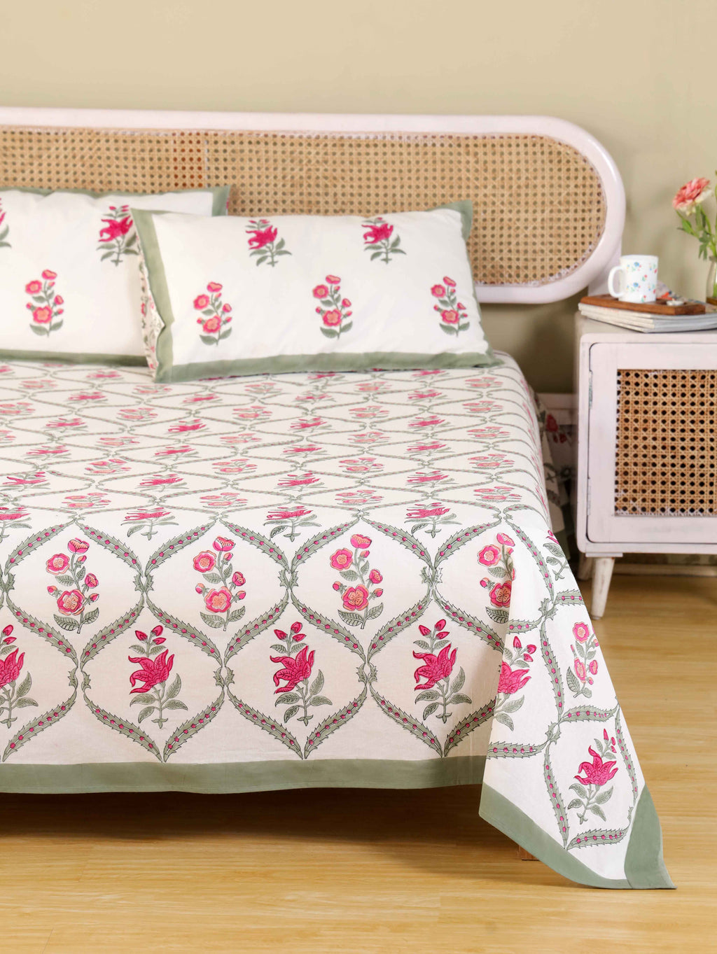 Hand Block Print Jaipuri Cotton Bedsheet With Two Reversible Pillow Cover