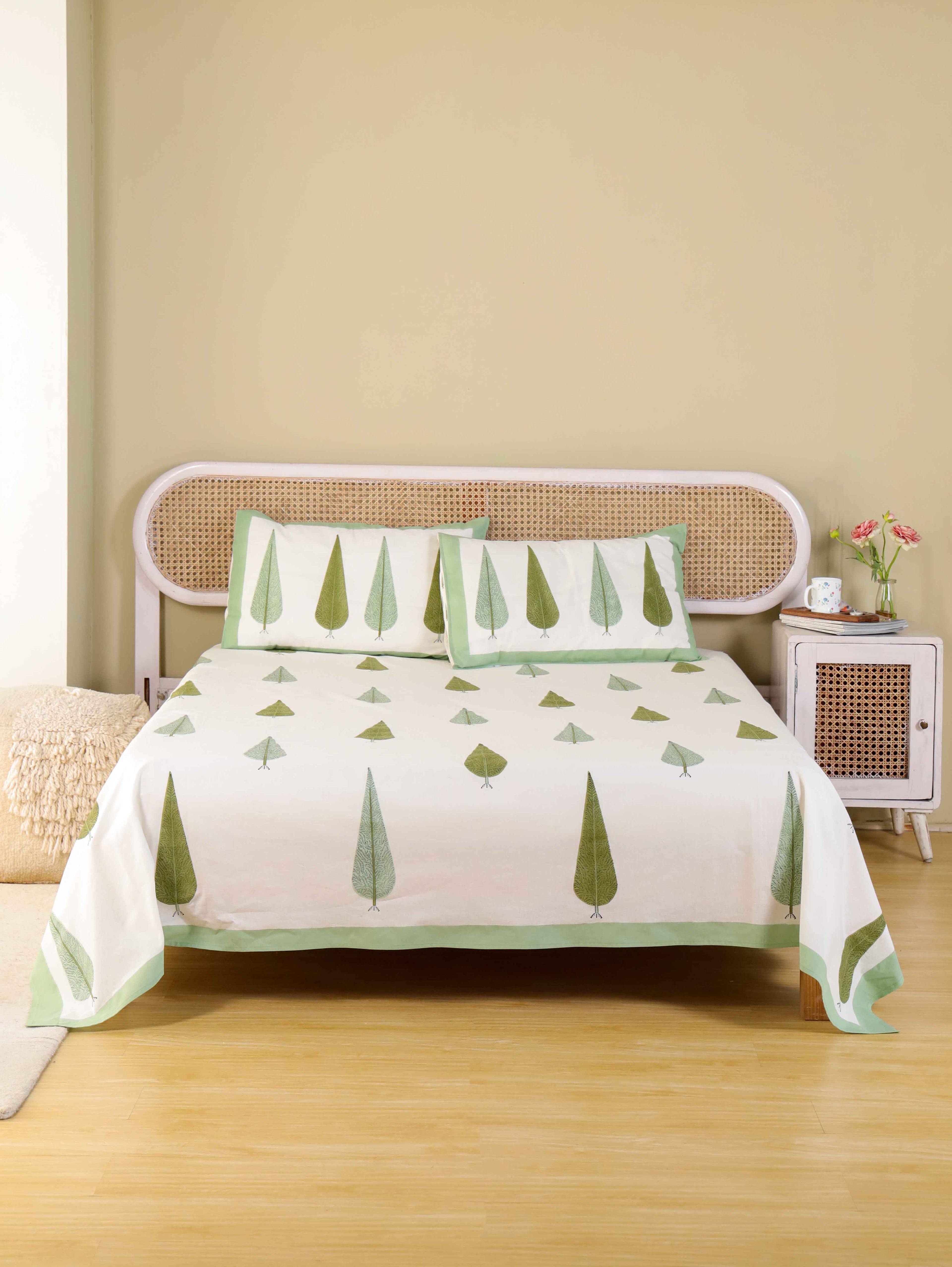 Hand Block Print Jaipuri Cotton Bedsheet With Two Reversible Pillow Cover