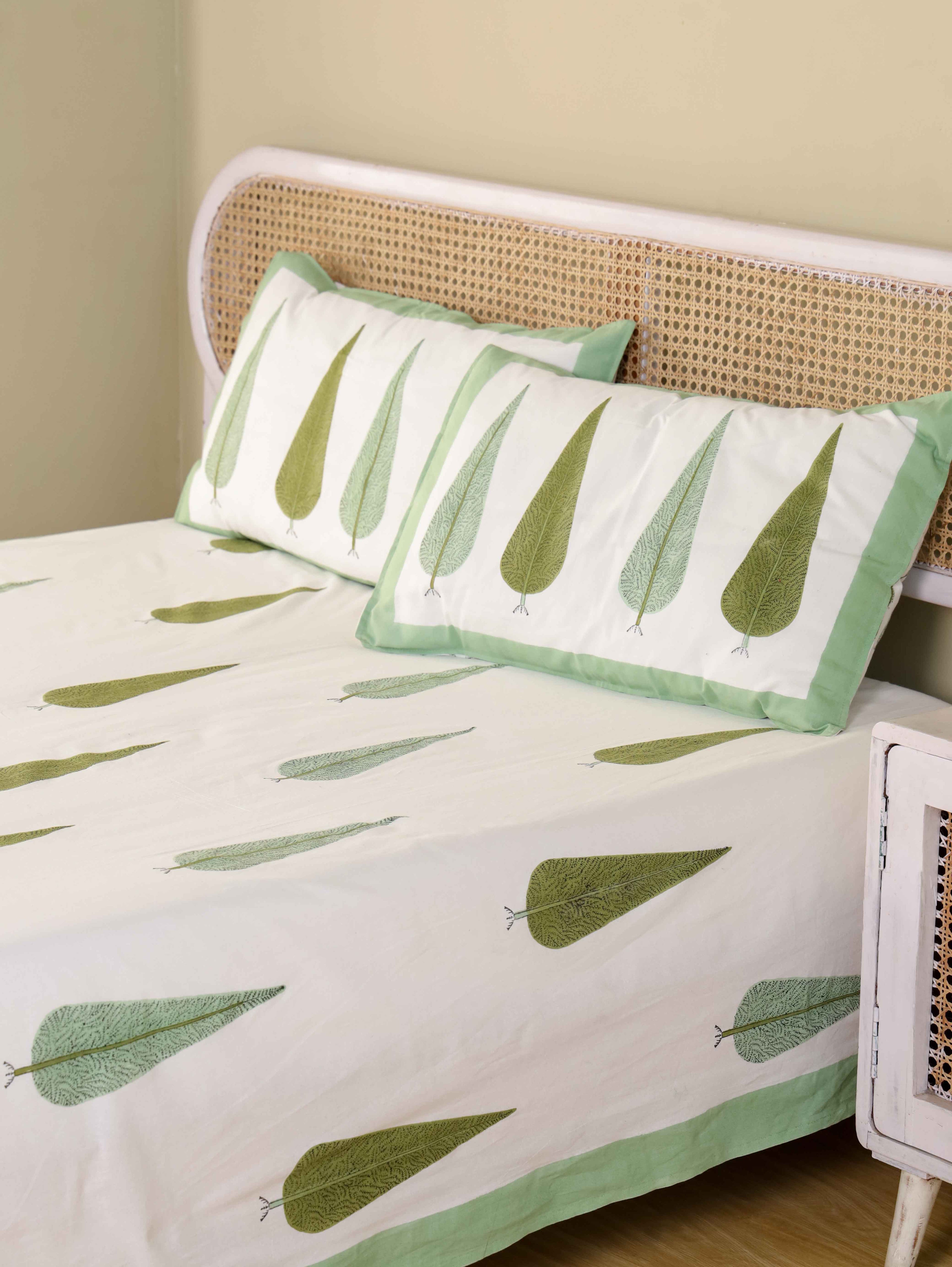 Hand Block Print Jaipuri Cotton Bedsheet With Two Reversible Pillow Cover